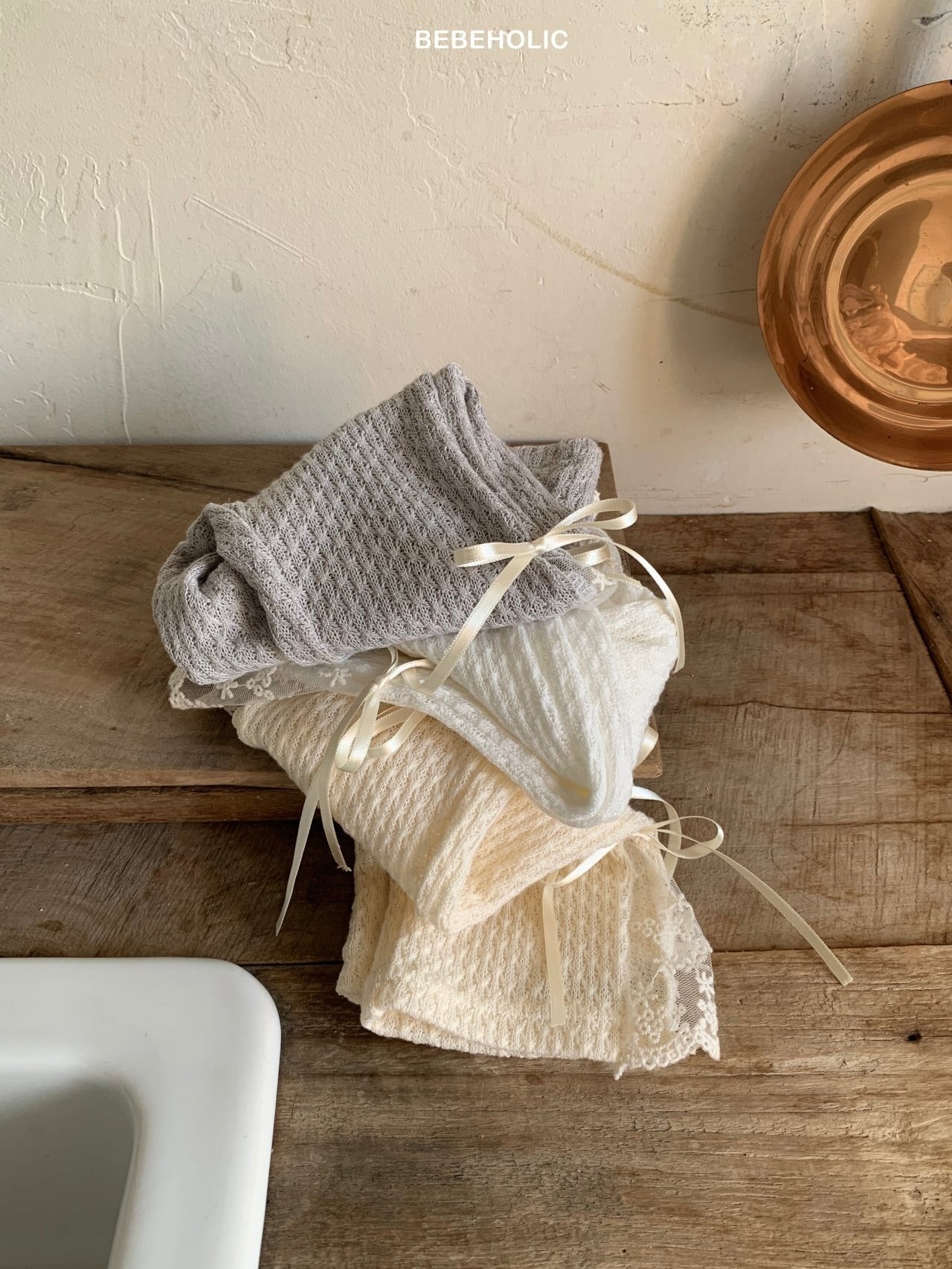 Nari lace bootcut pants