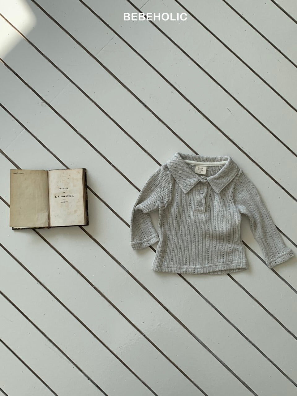 Eyelet soft collar T