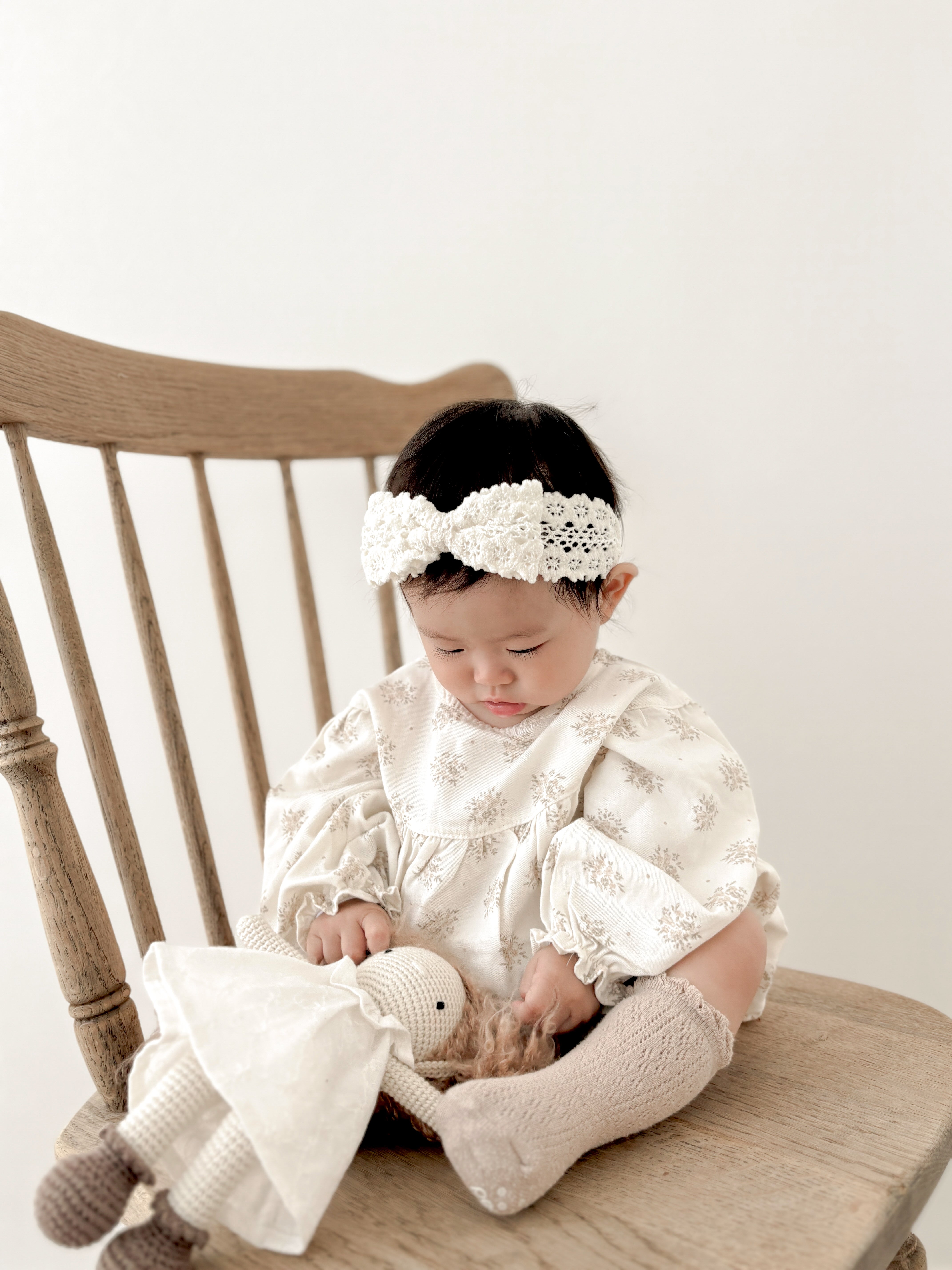 Milk ribbon hairband