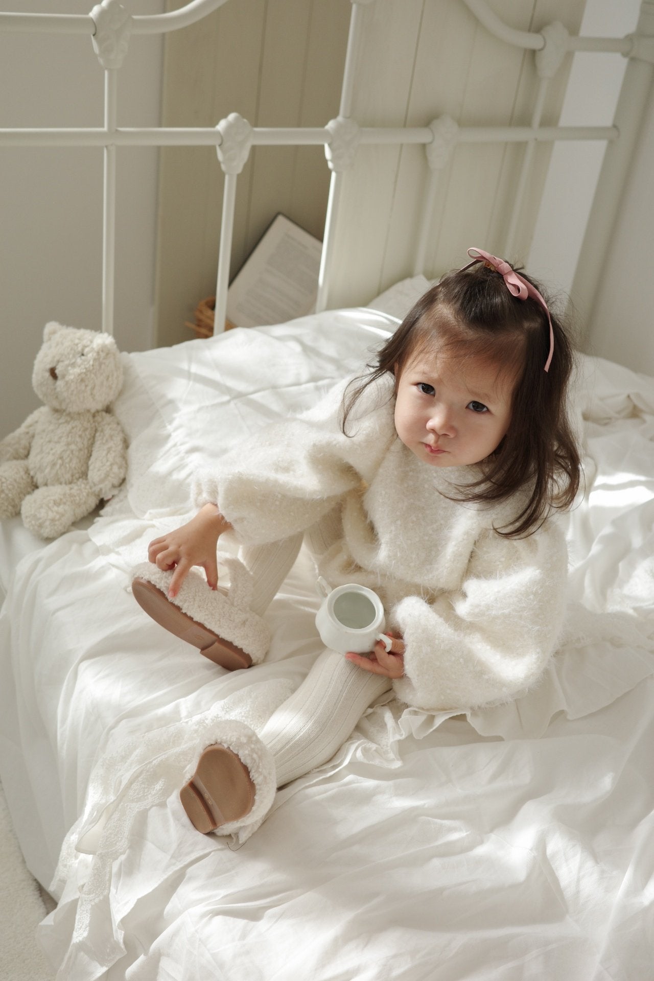 Puff sleeve wool rompers