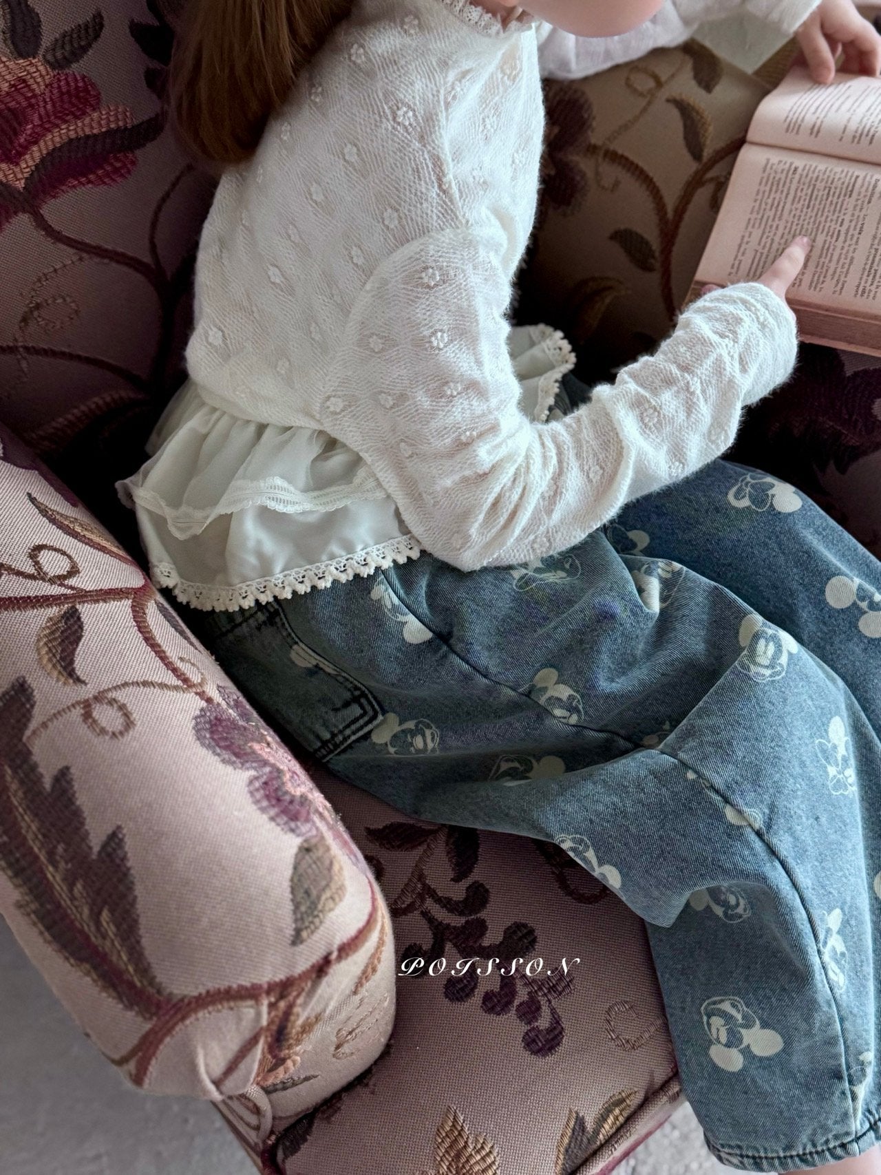 Winter lace half neck T