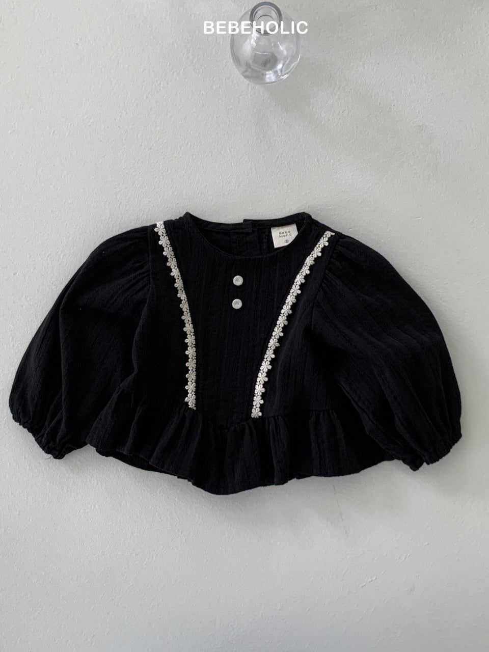 Lace frill peplum blouse