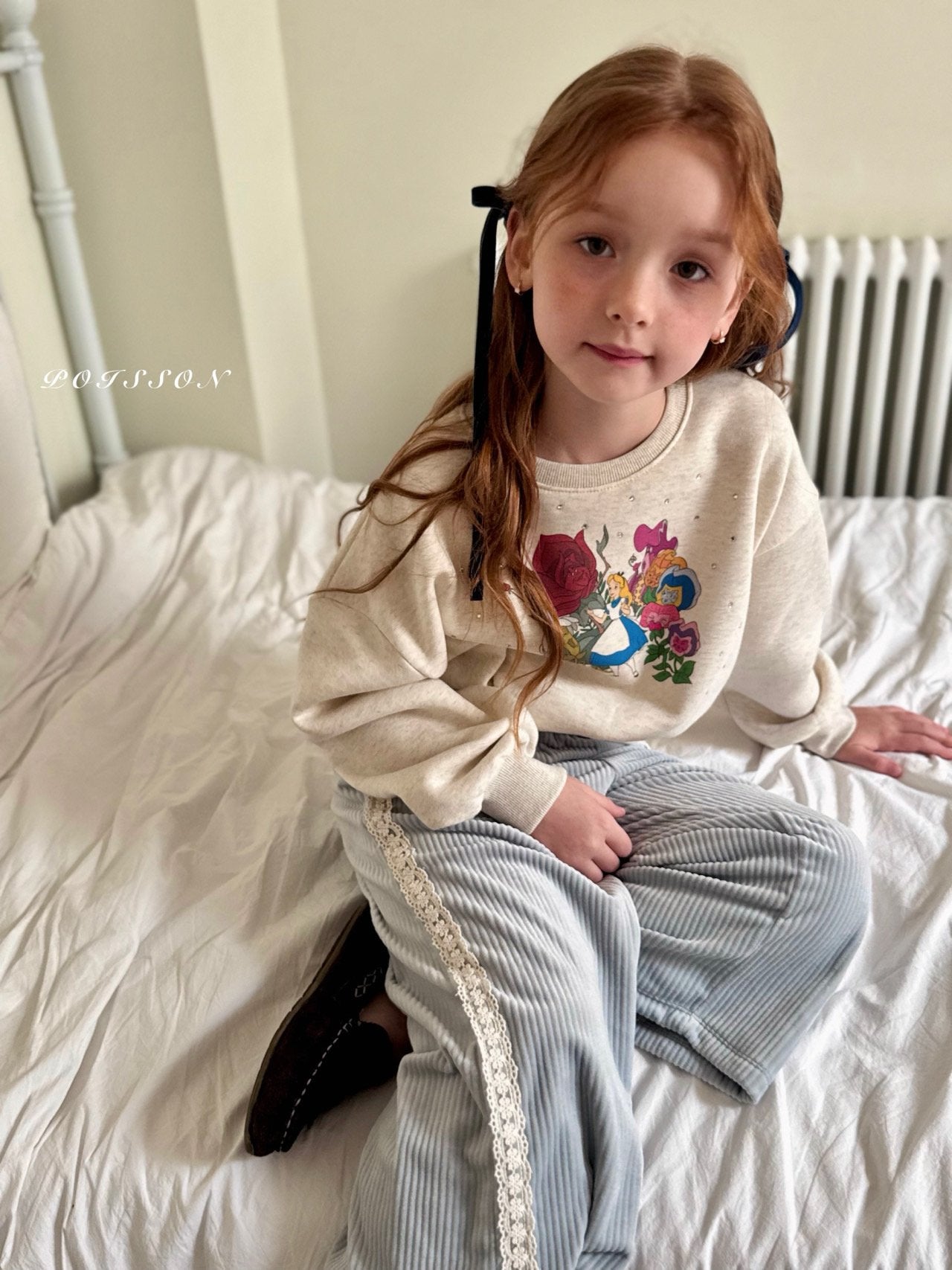 Flower Alice sweatshirt