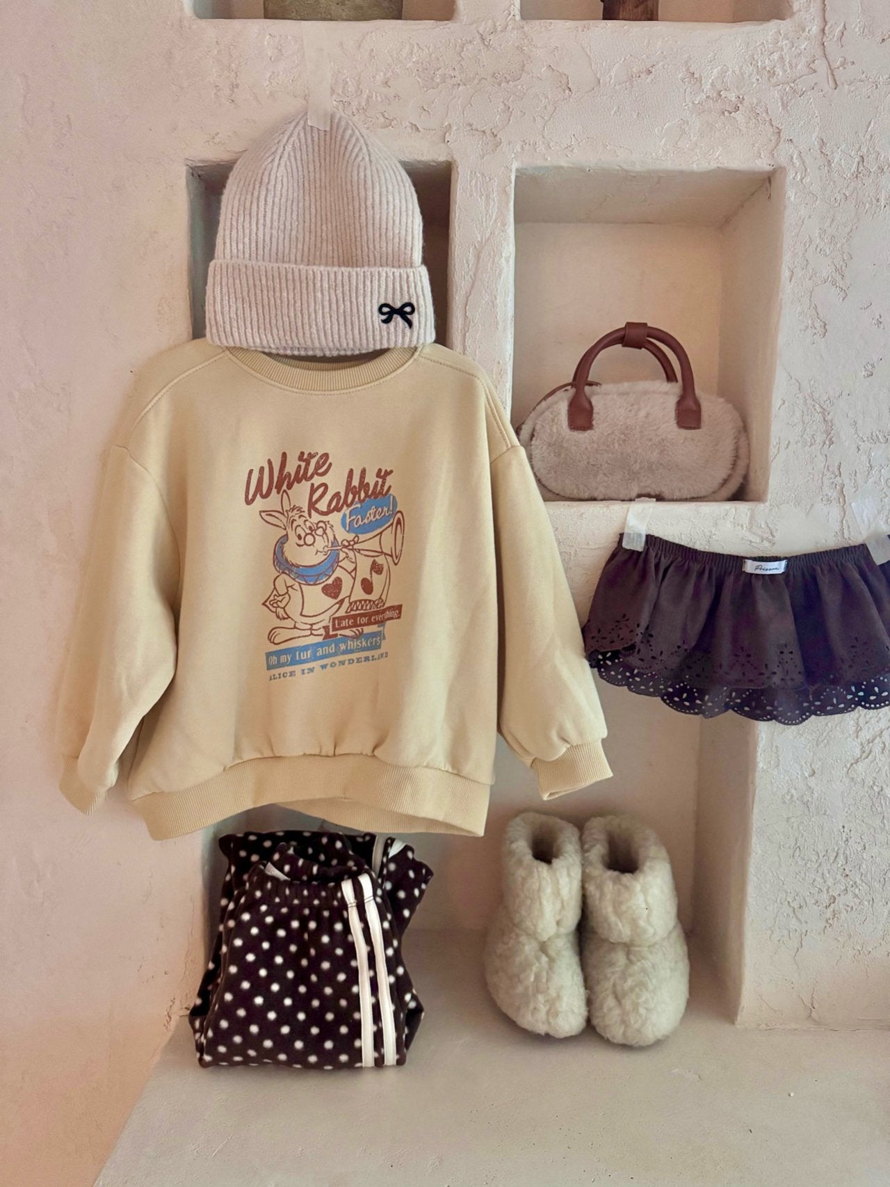 Wonderland vintage sweatshirt