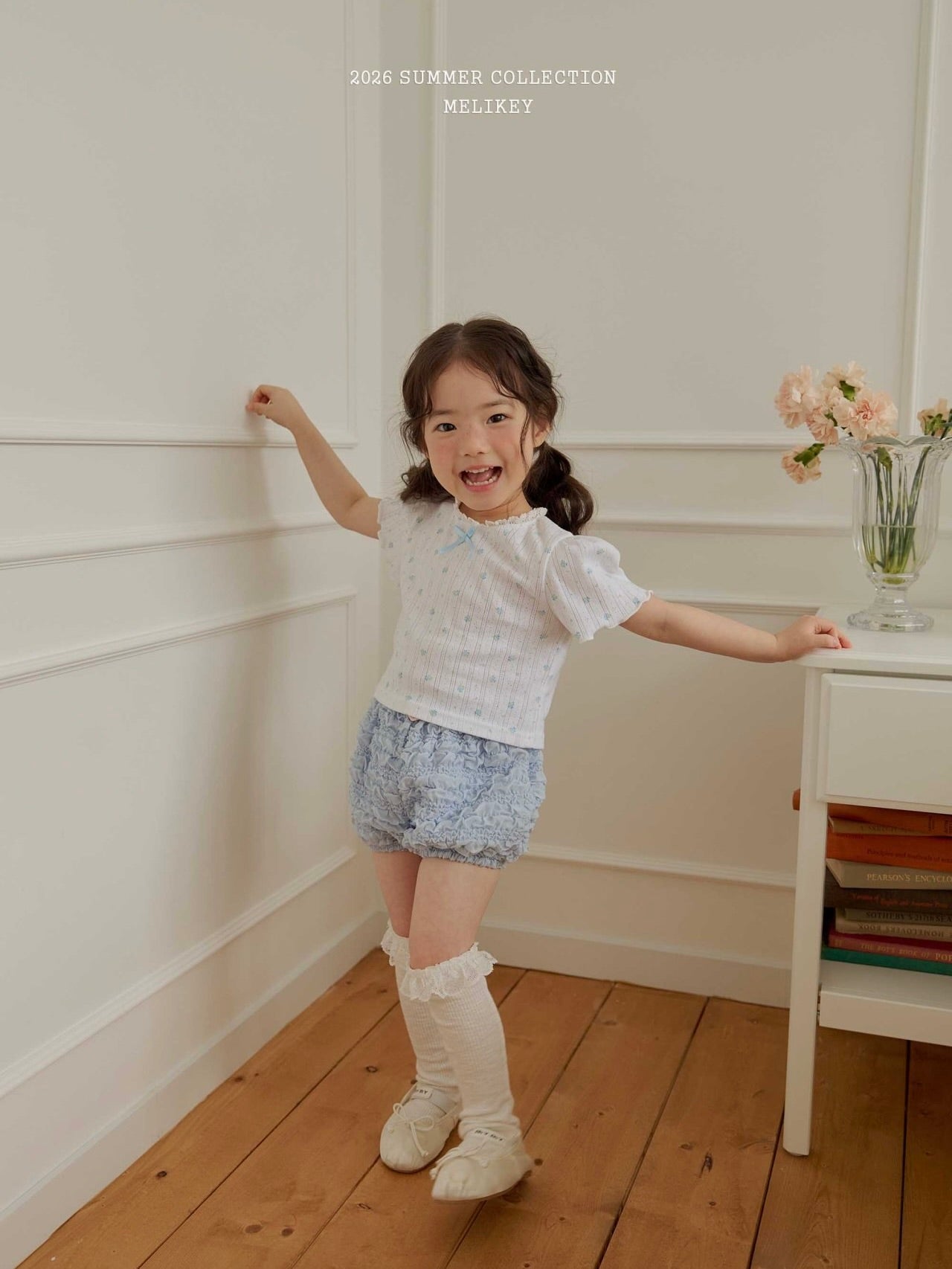 May flower T shirt