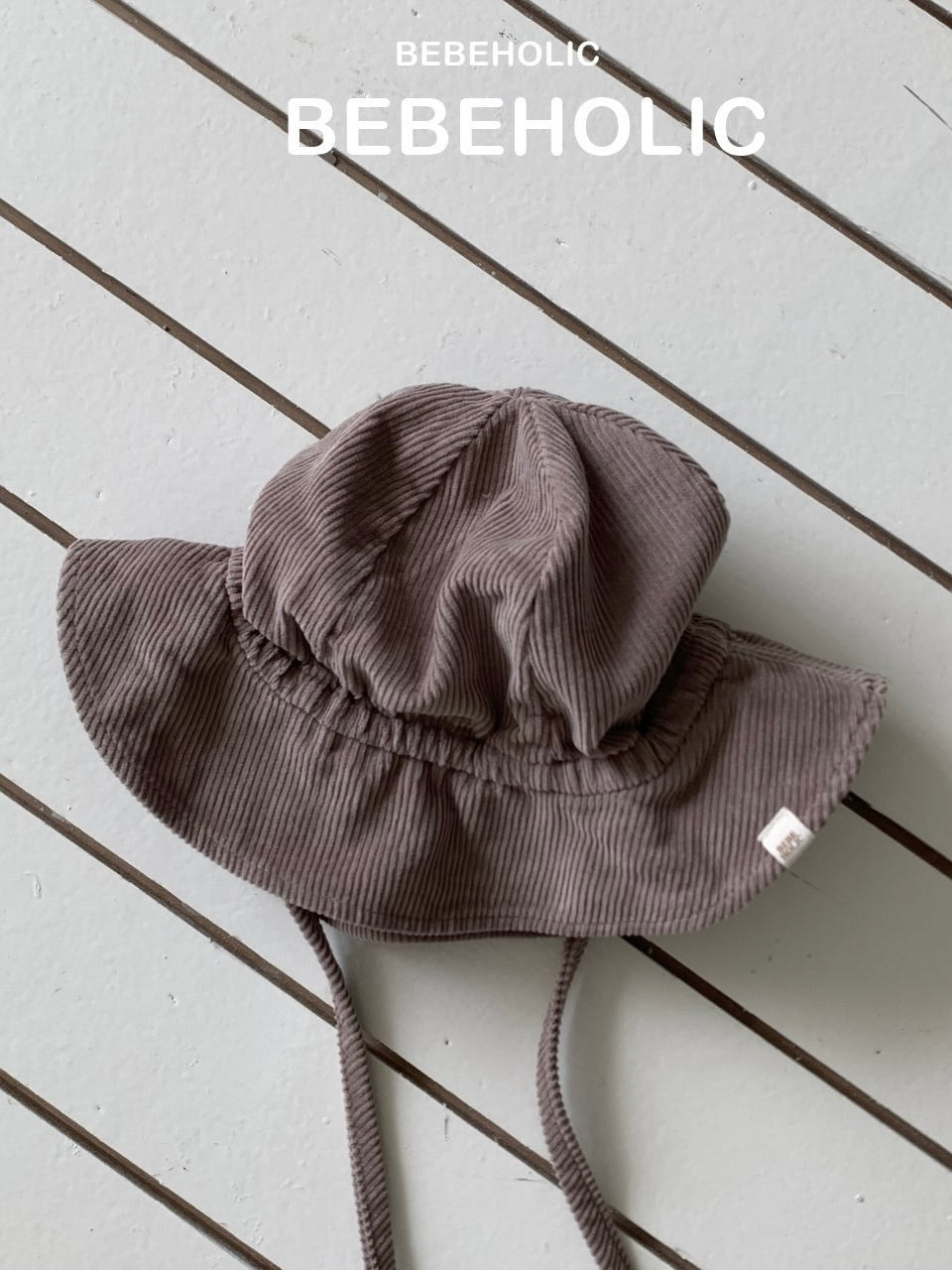 Mini corduroy bucket hat