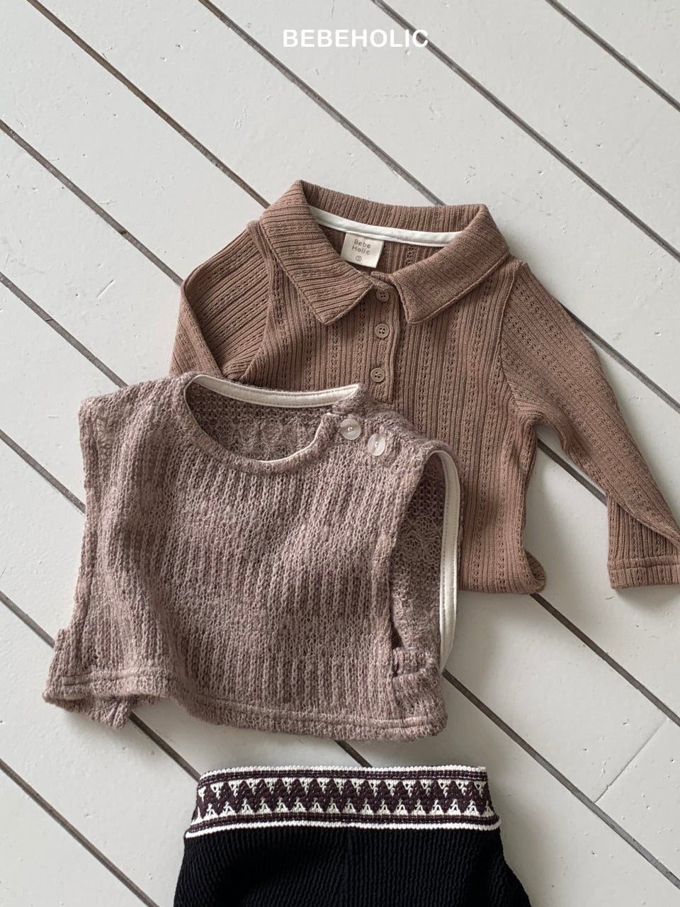 Eyelet soft collar T