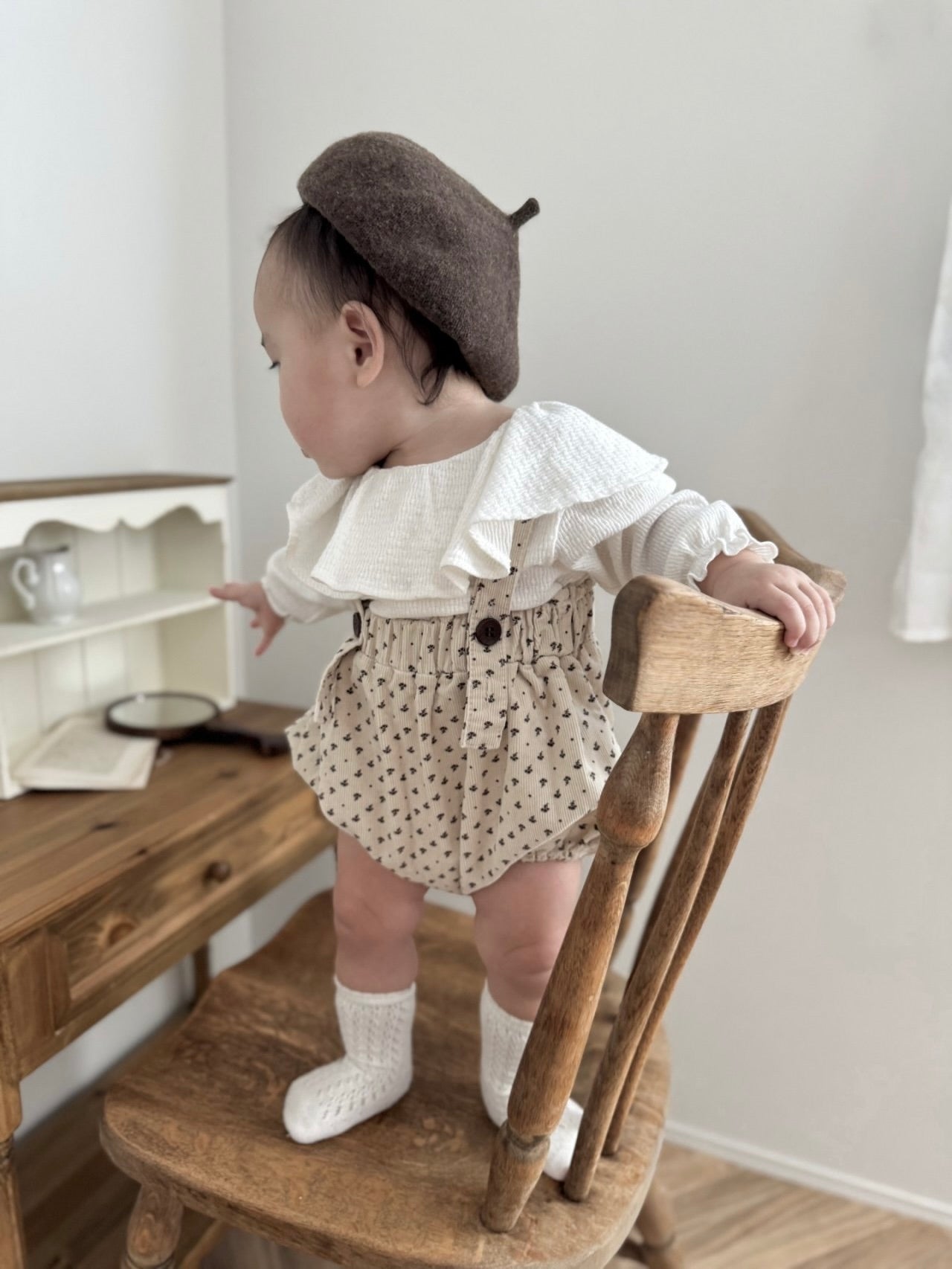 Natural suspender bloomer