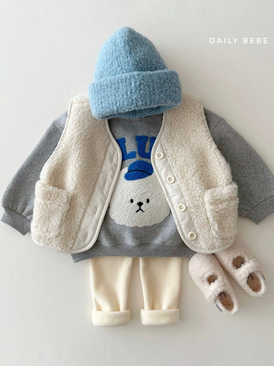 Club bear sweatshirt