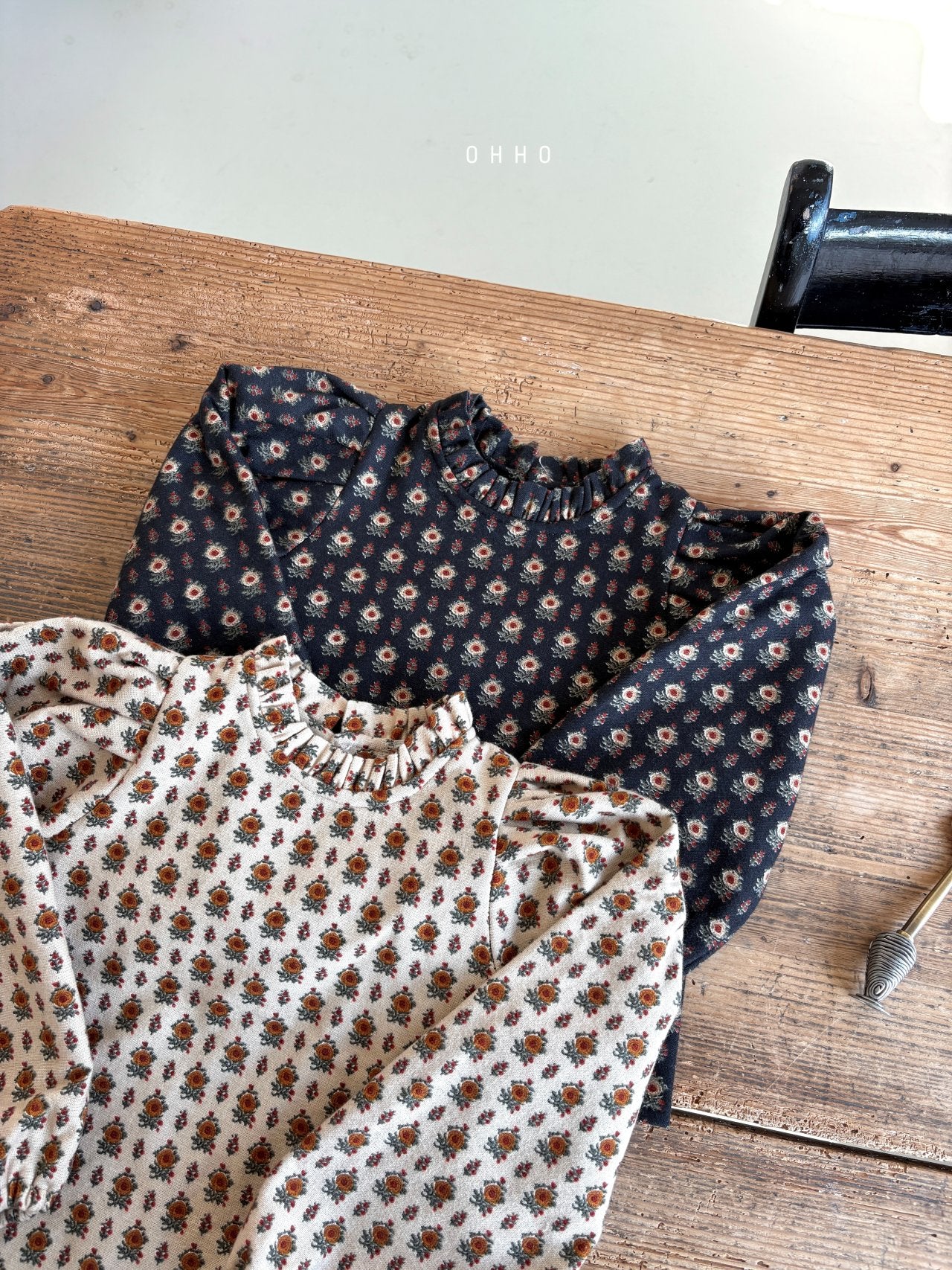 Elle frill fleece blouse