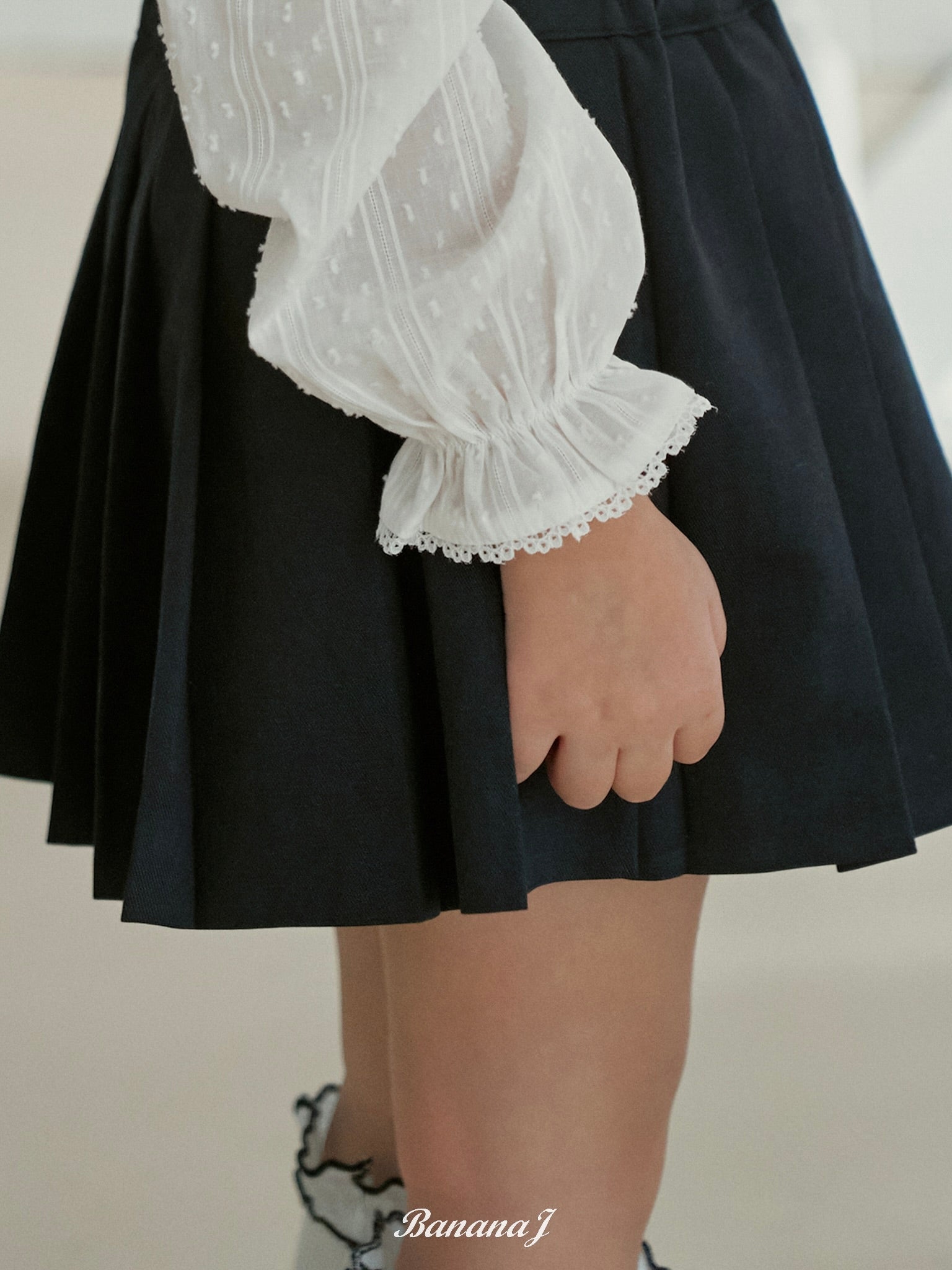 Moa pleated skirt