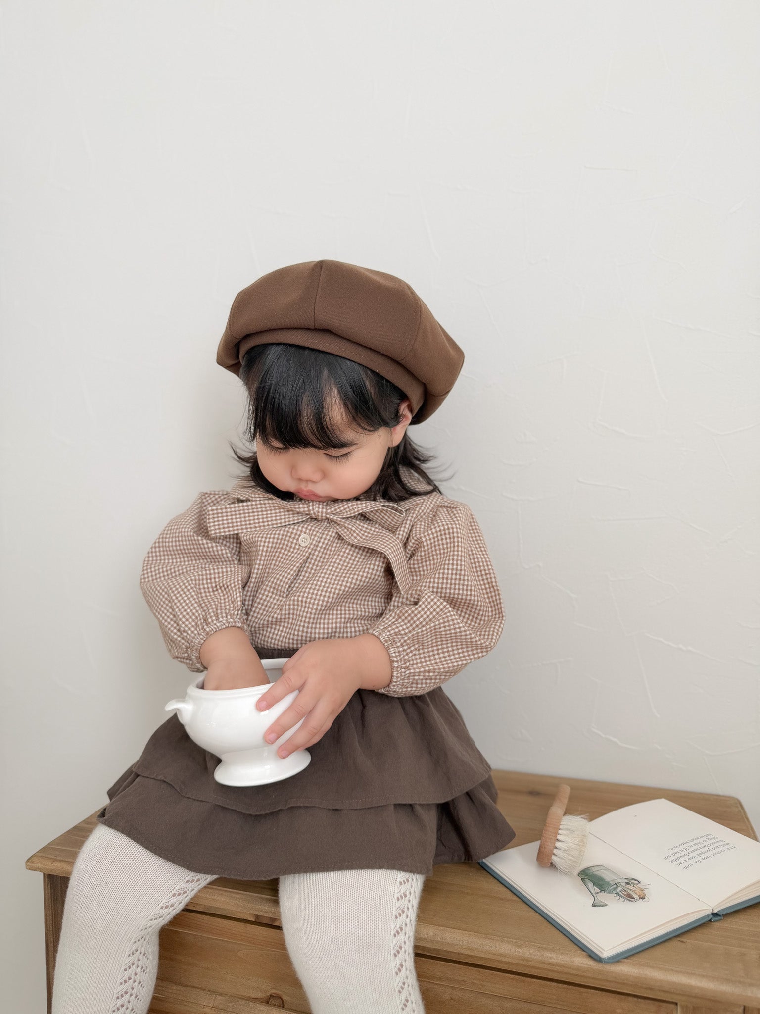 Ribbon collar blouse