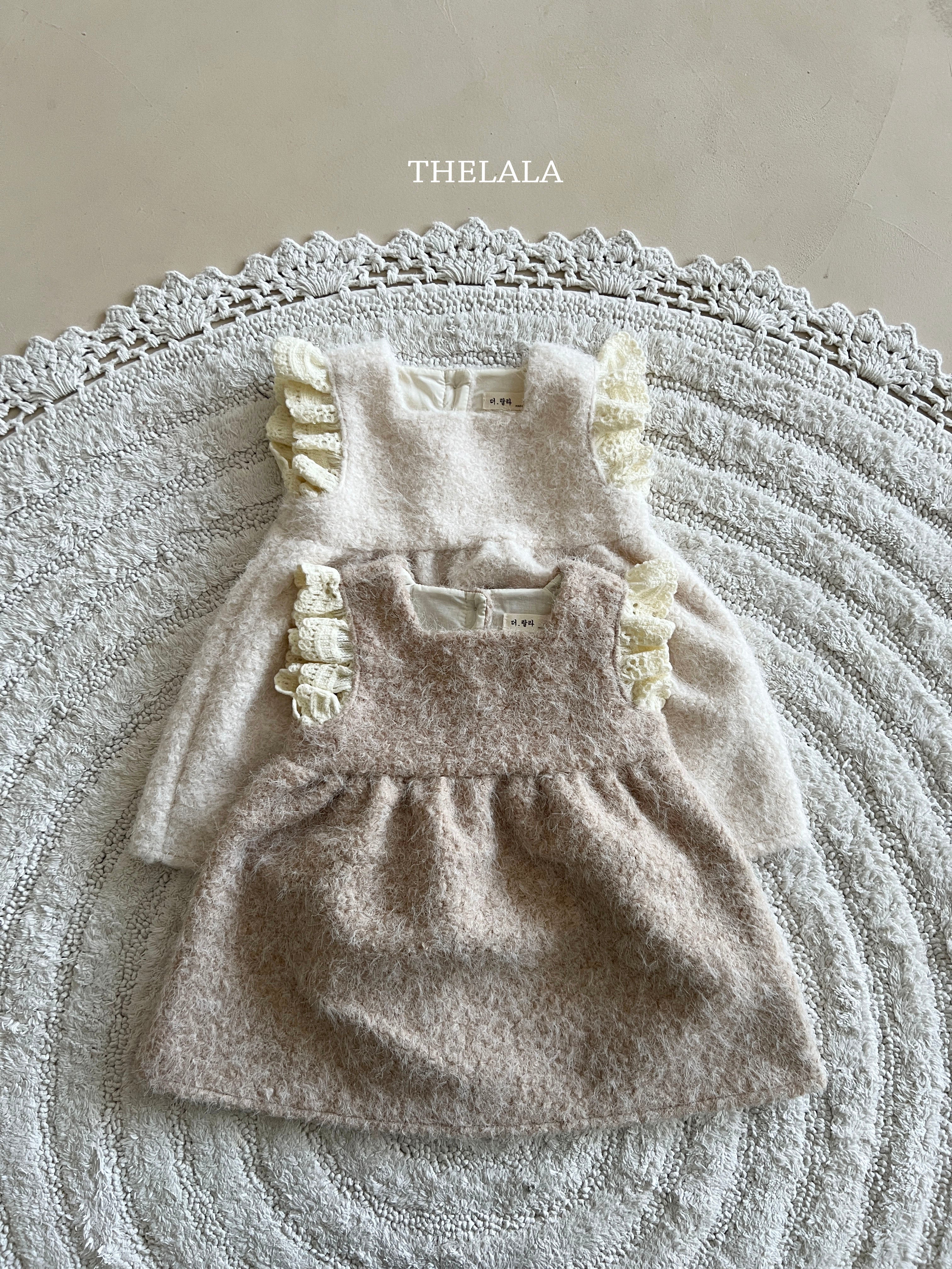 Fluffy wing one piece