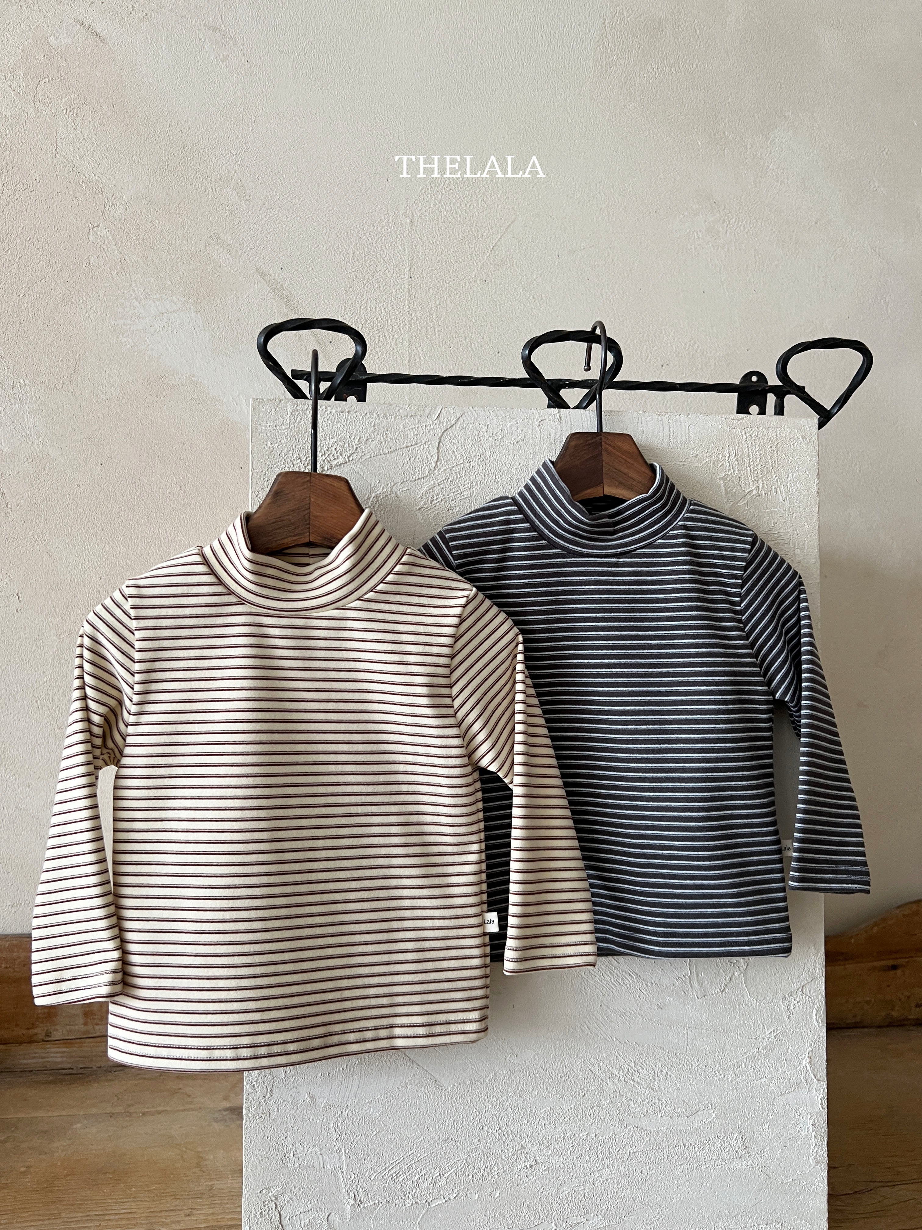 Stripe half neck T