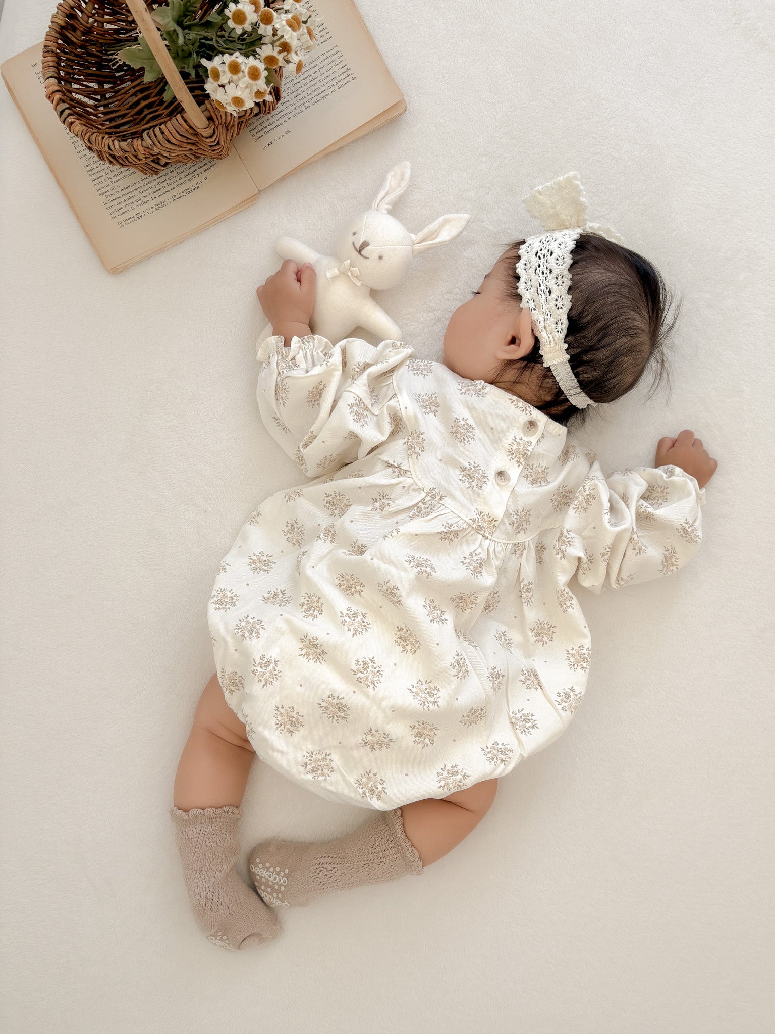 Shirring flower rompers