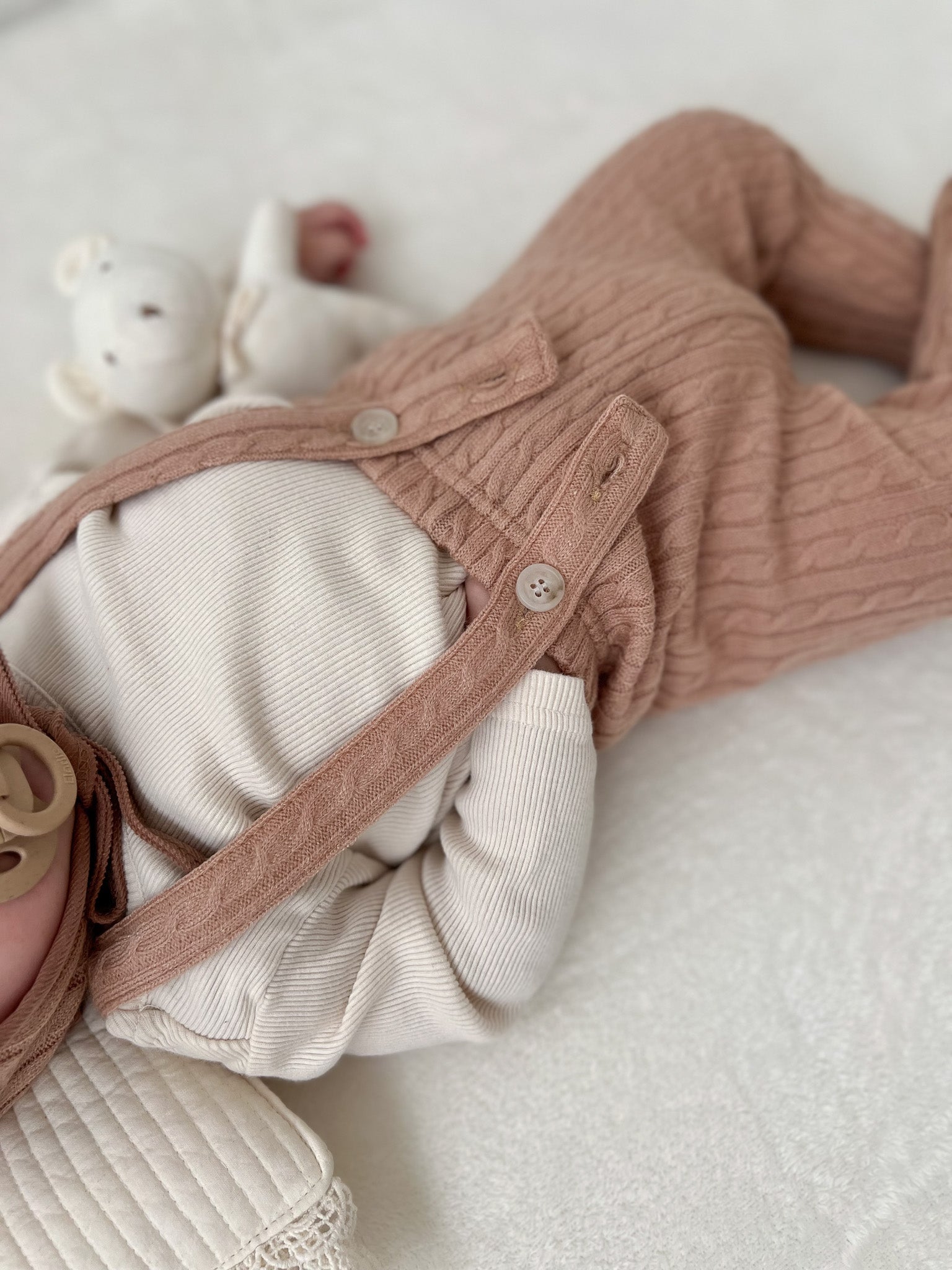 Ellis knit suspender leggings set