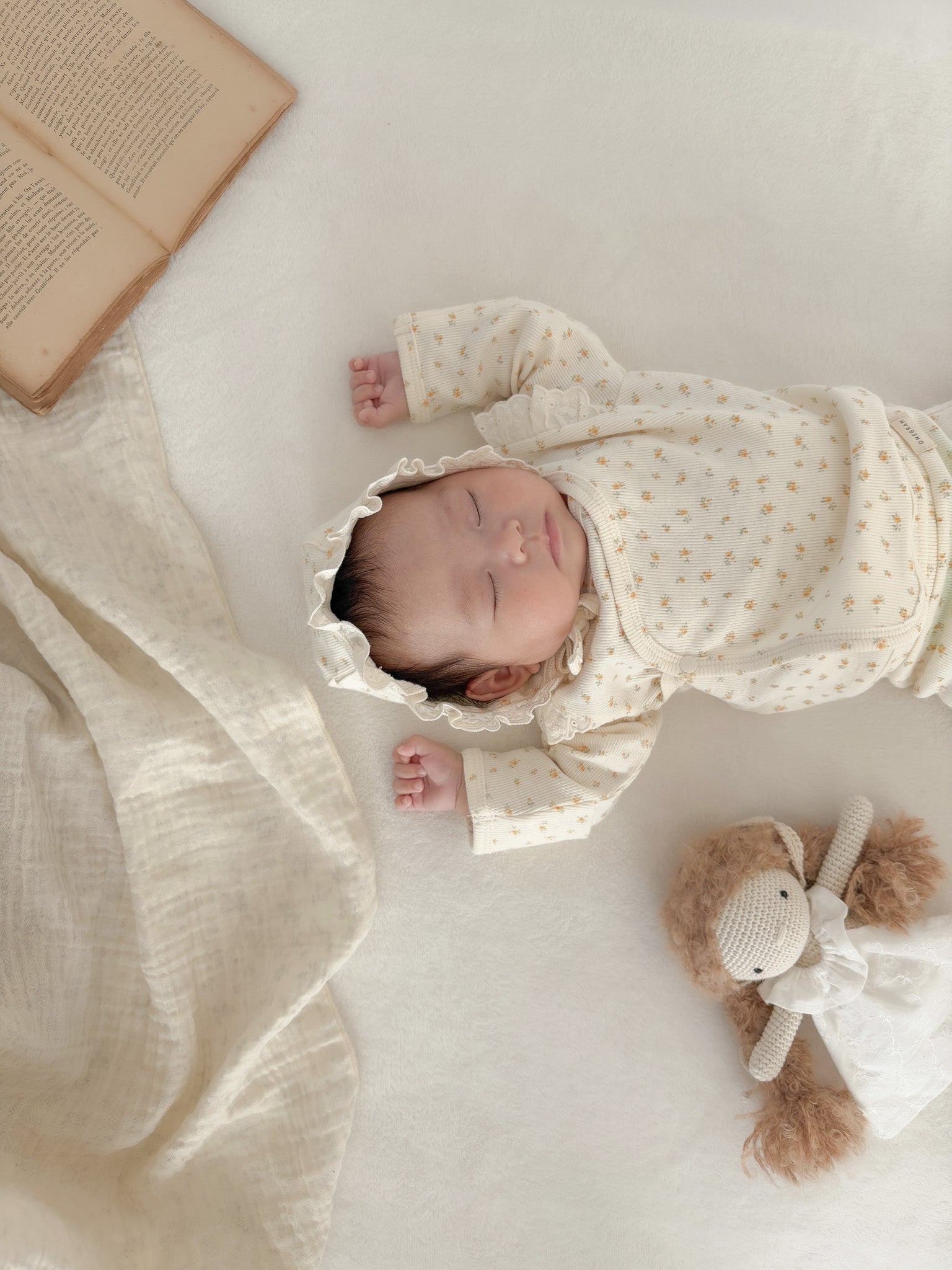 Petit flower bodysuit