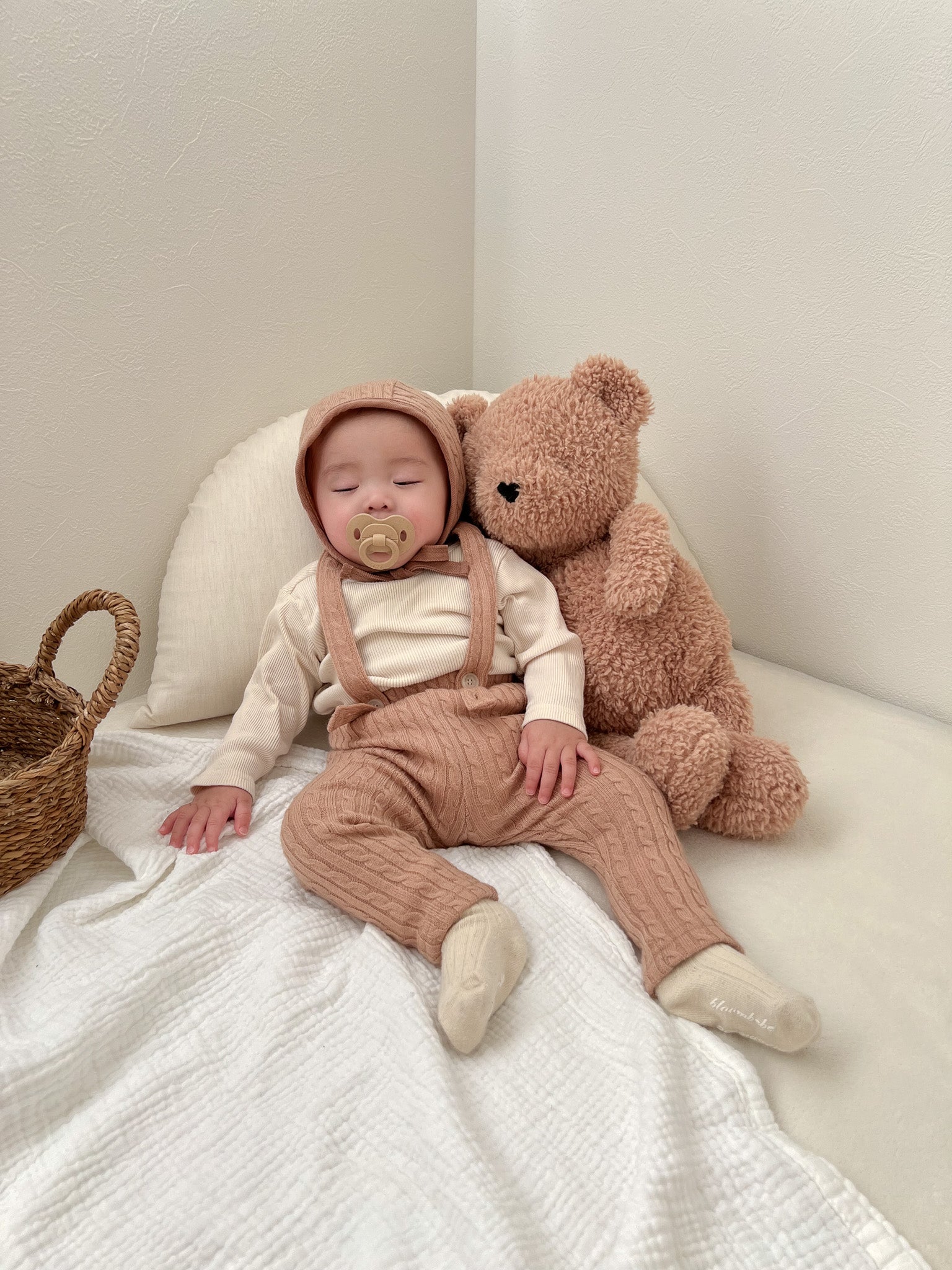 Ellis knit suspender leggings set