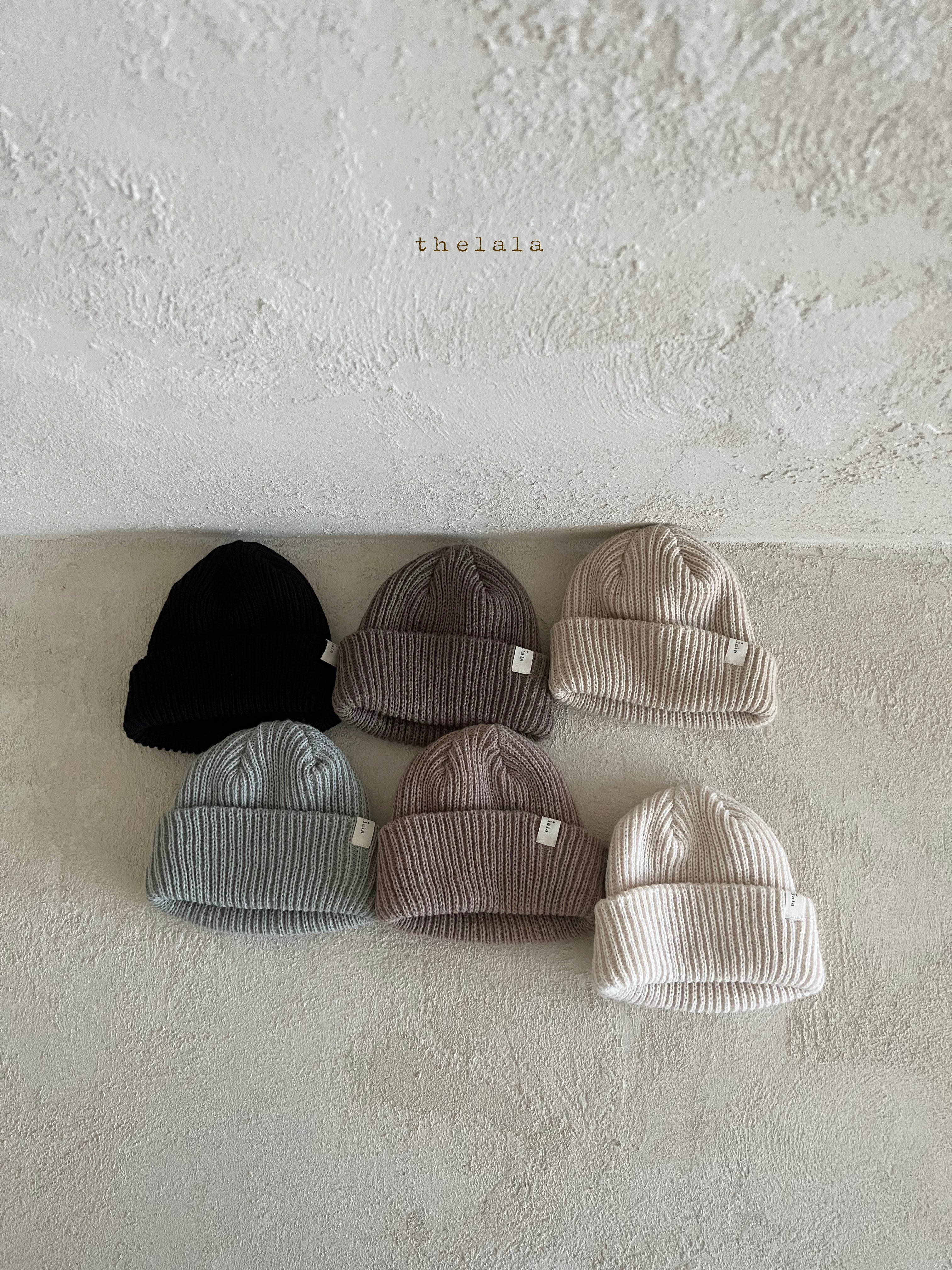 Ribbed beanie