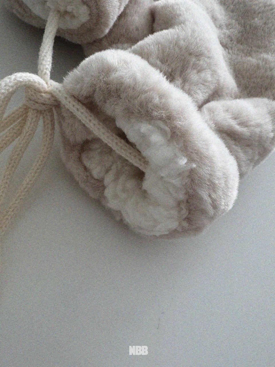 Winter fluffy gloves