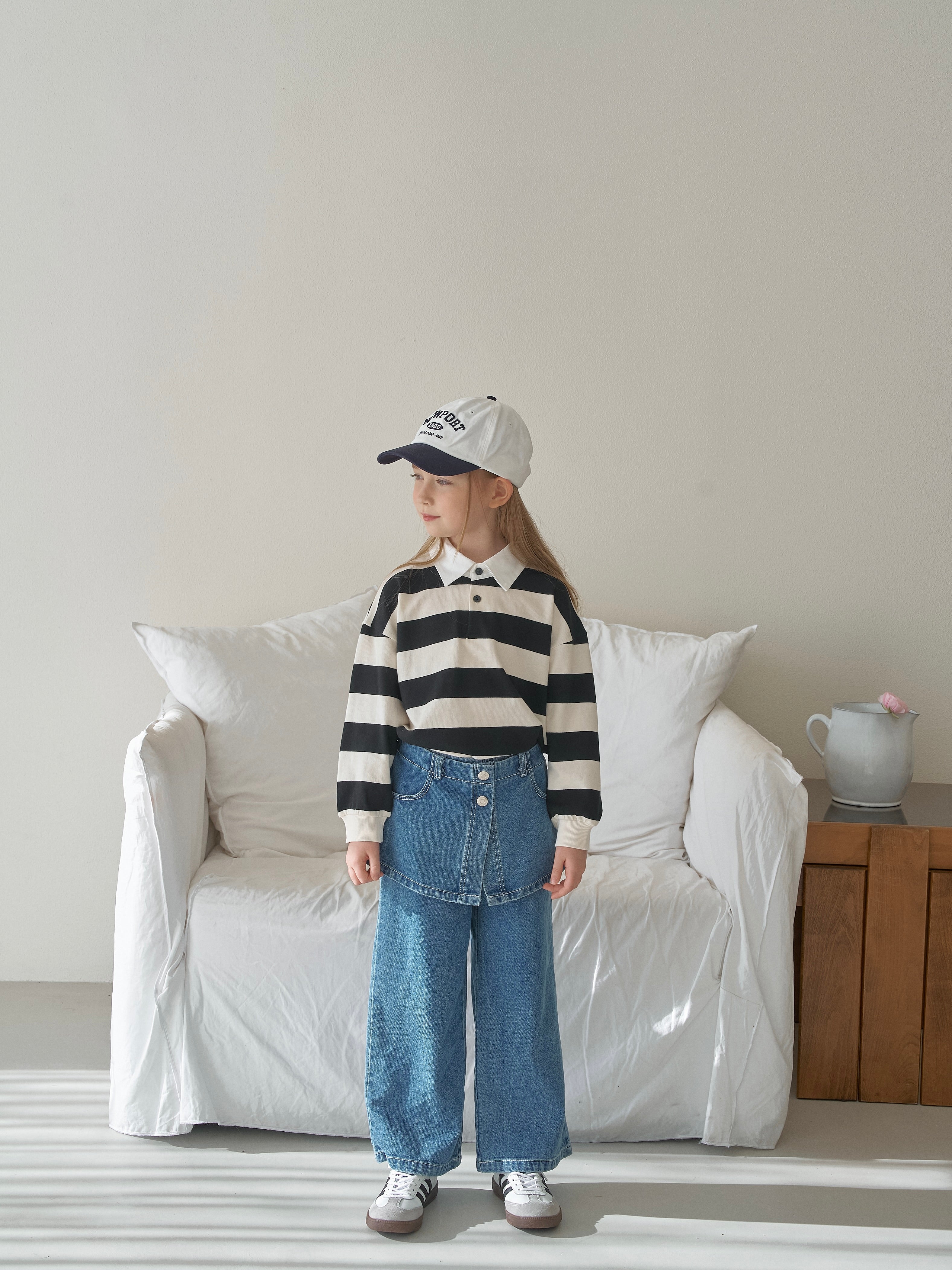 Stripe collar sweatshirt