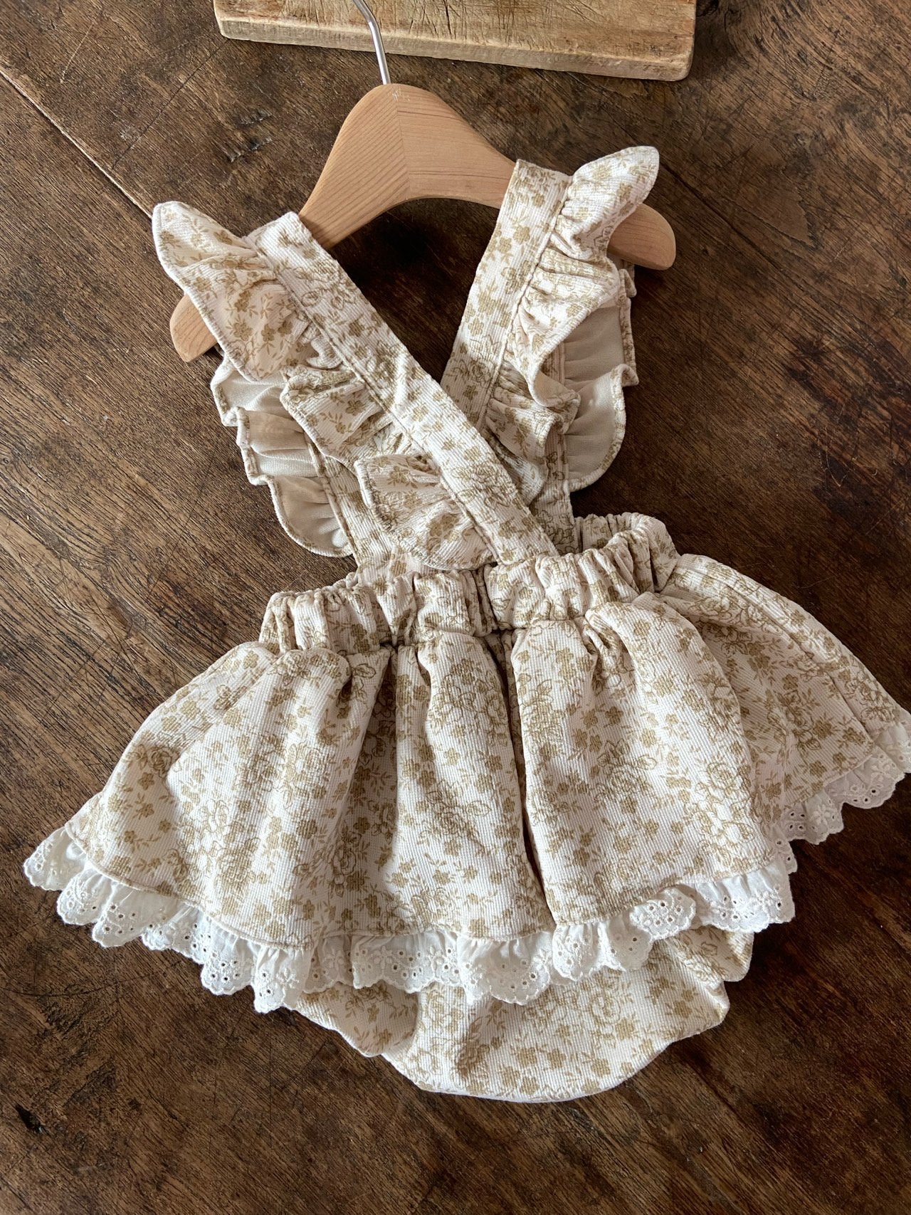 Frill ruffle skirt bloomer
