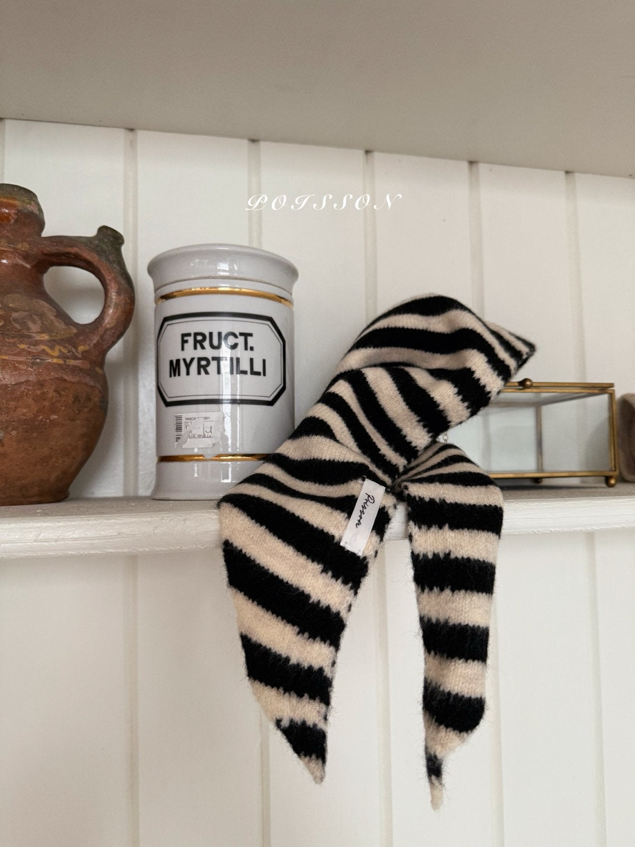 Striped knit scarf