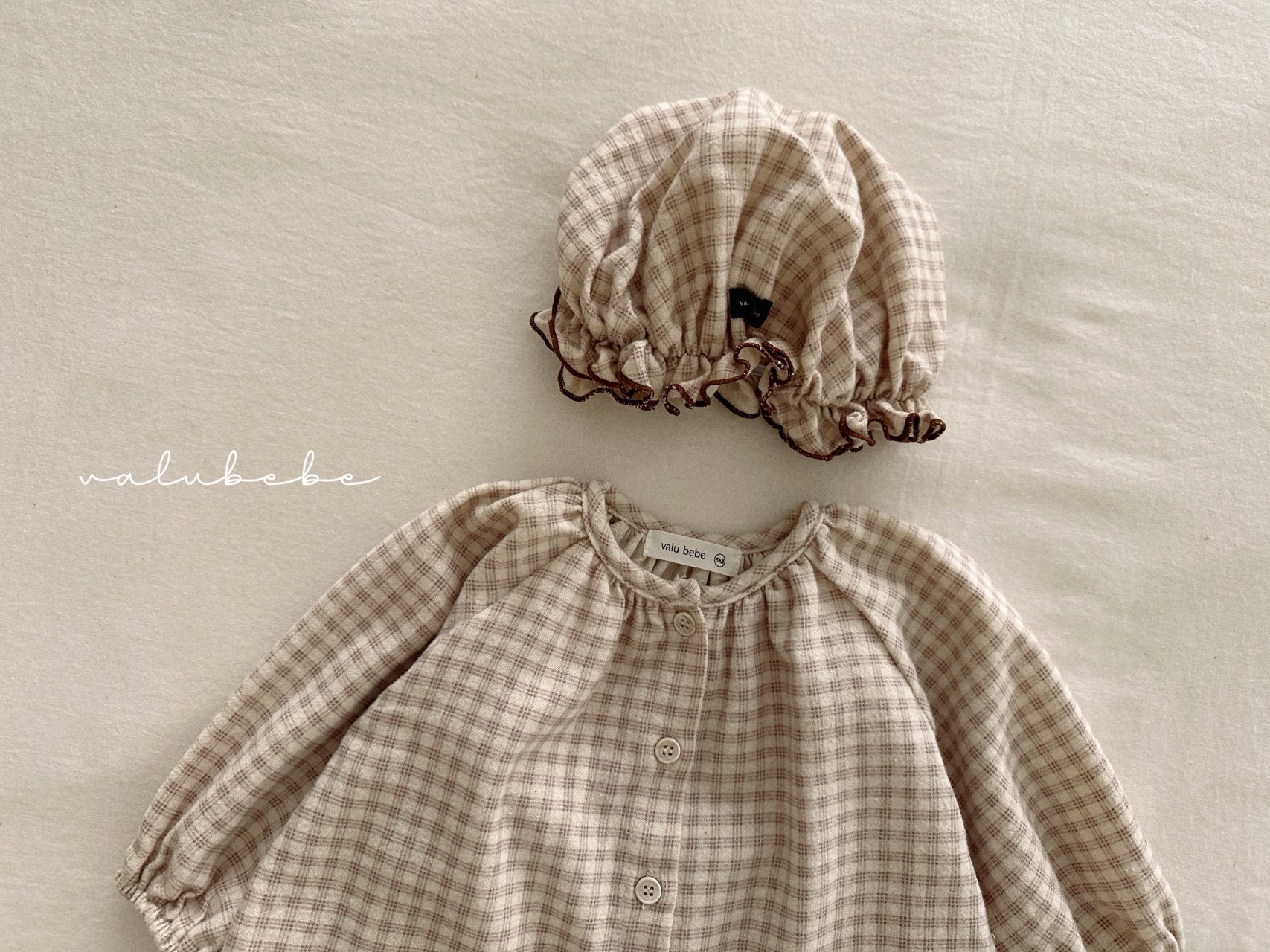 Peach check bonnet hat