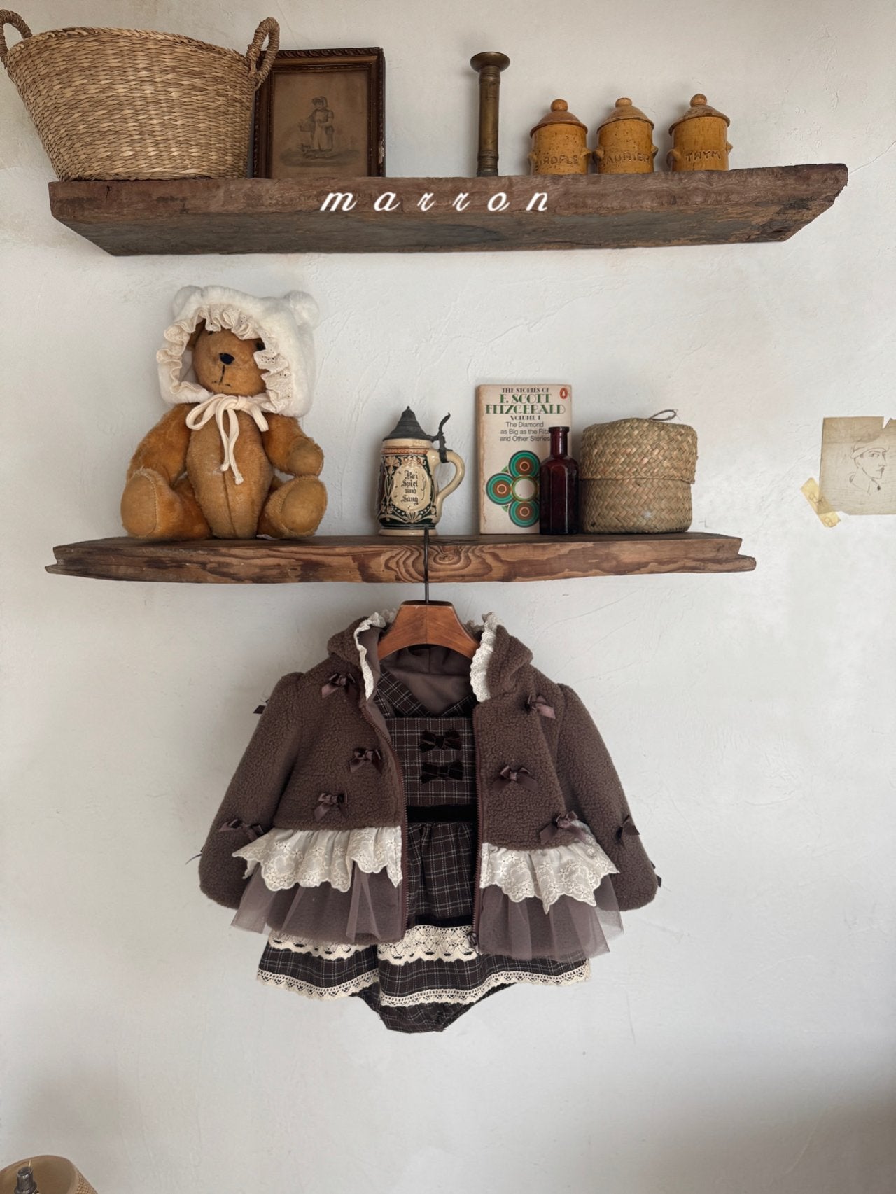 Ribbon hooded zip up