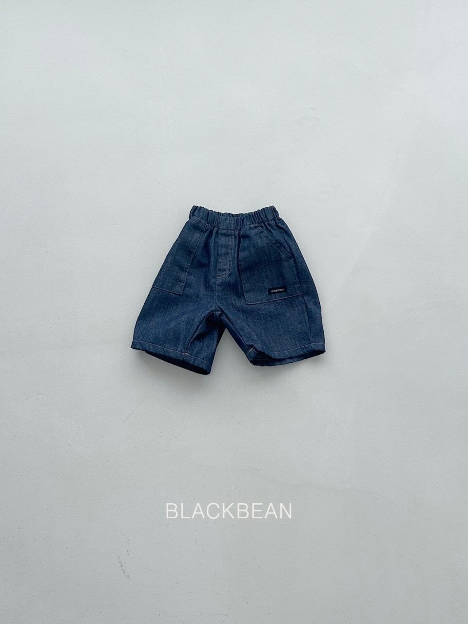 Raw denim pocket jeans