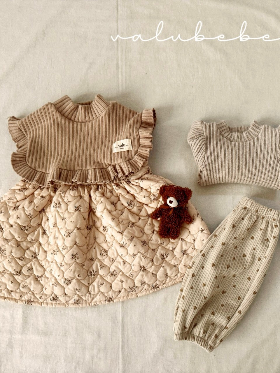 Bella half neck cape (baby)