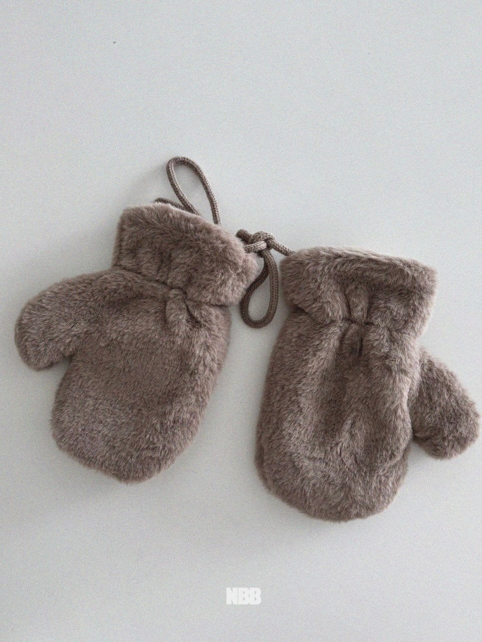 Winter fluffy gloves