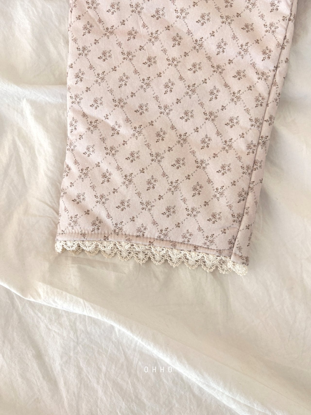 Rose lace padded pants