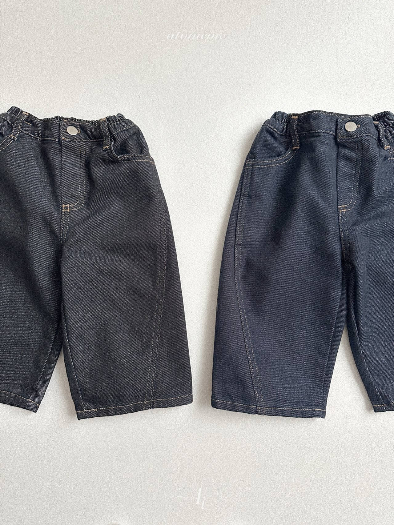 No fade curved denim pants