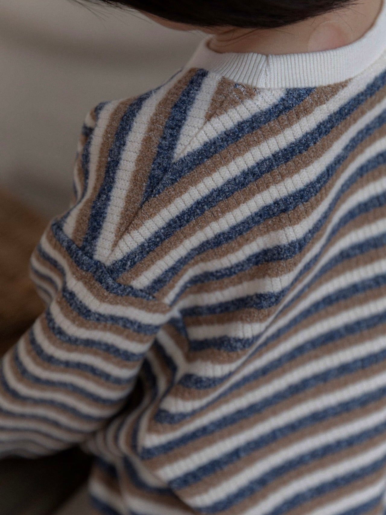 Knitted striped sweatshirt