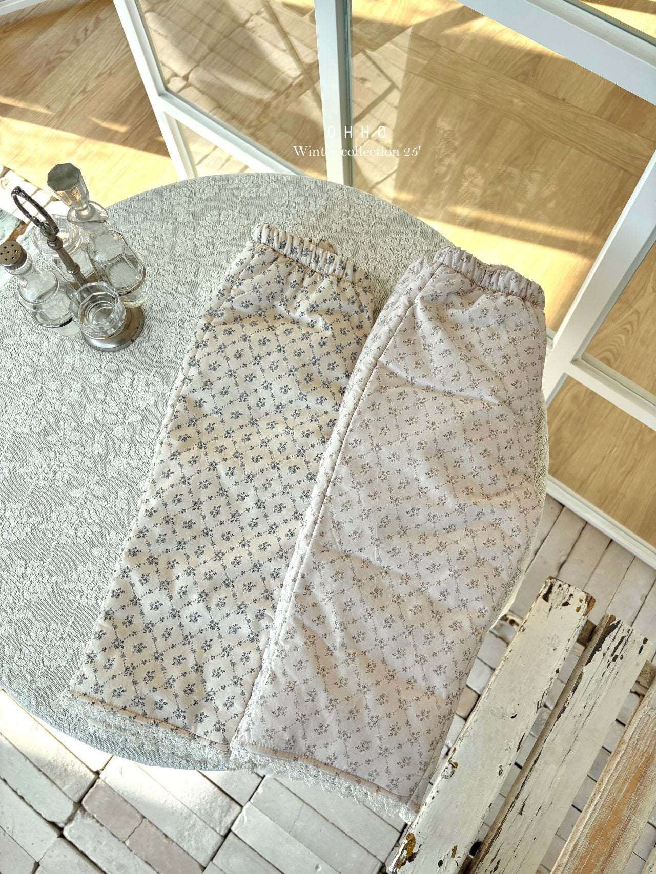 Rose lace padded pants