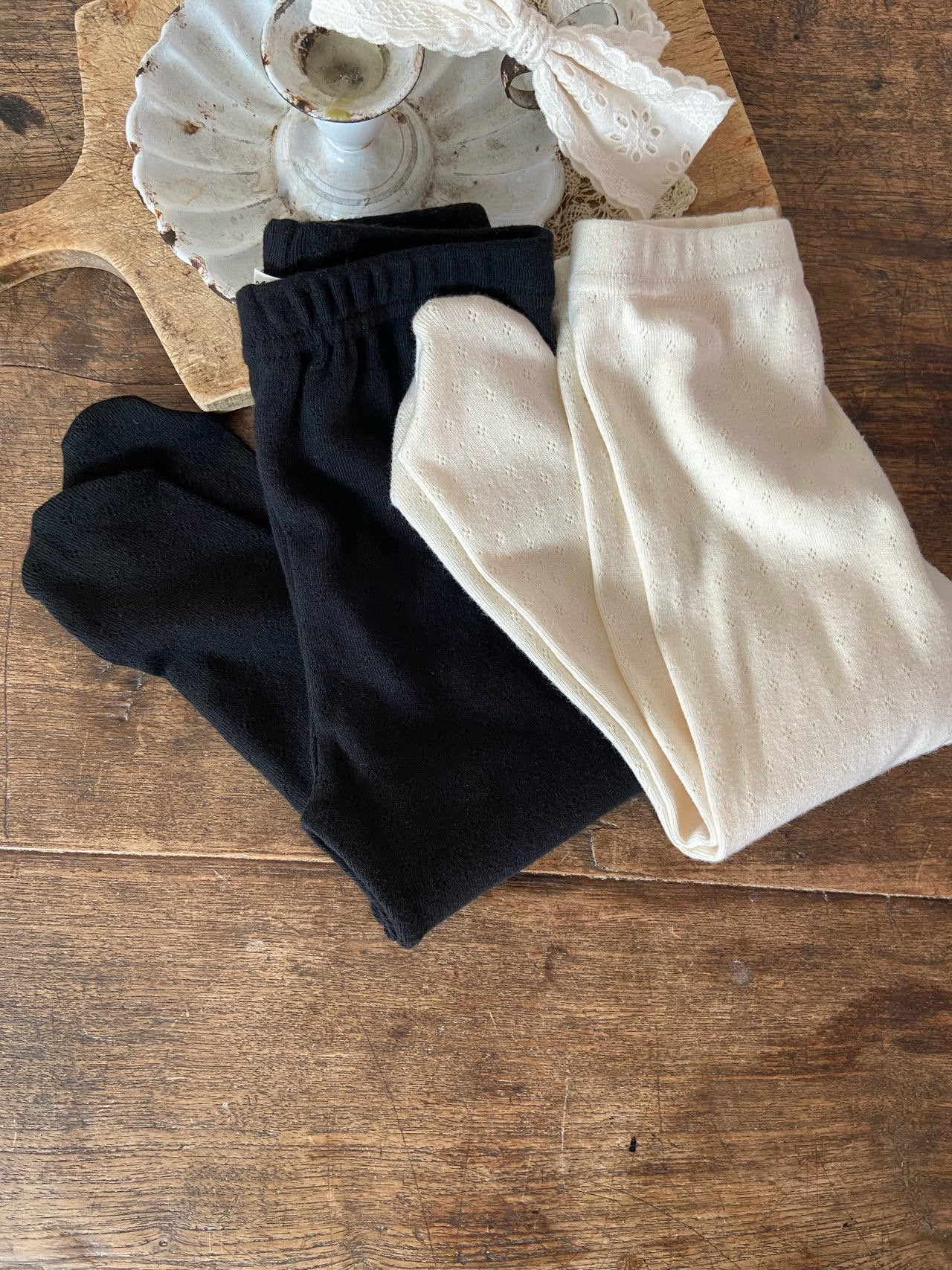 Eyelet footed leggings