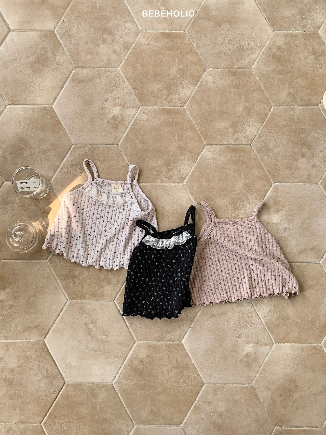 Frill sleeveless top