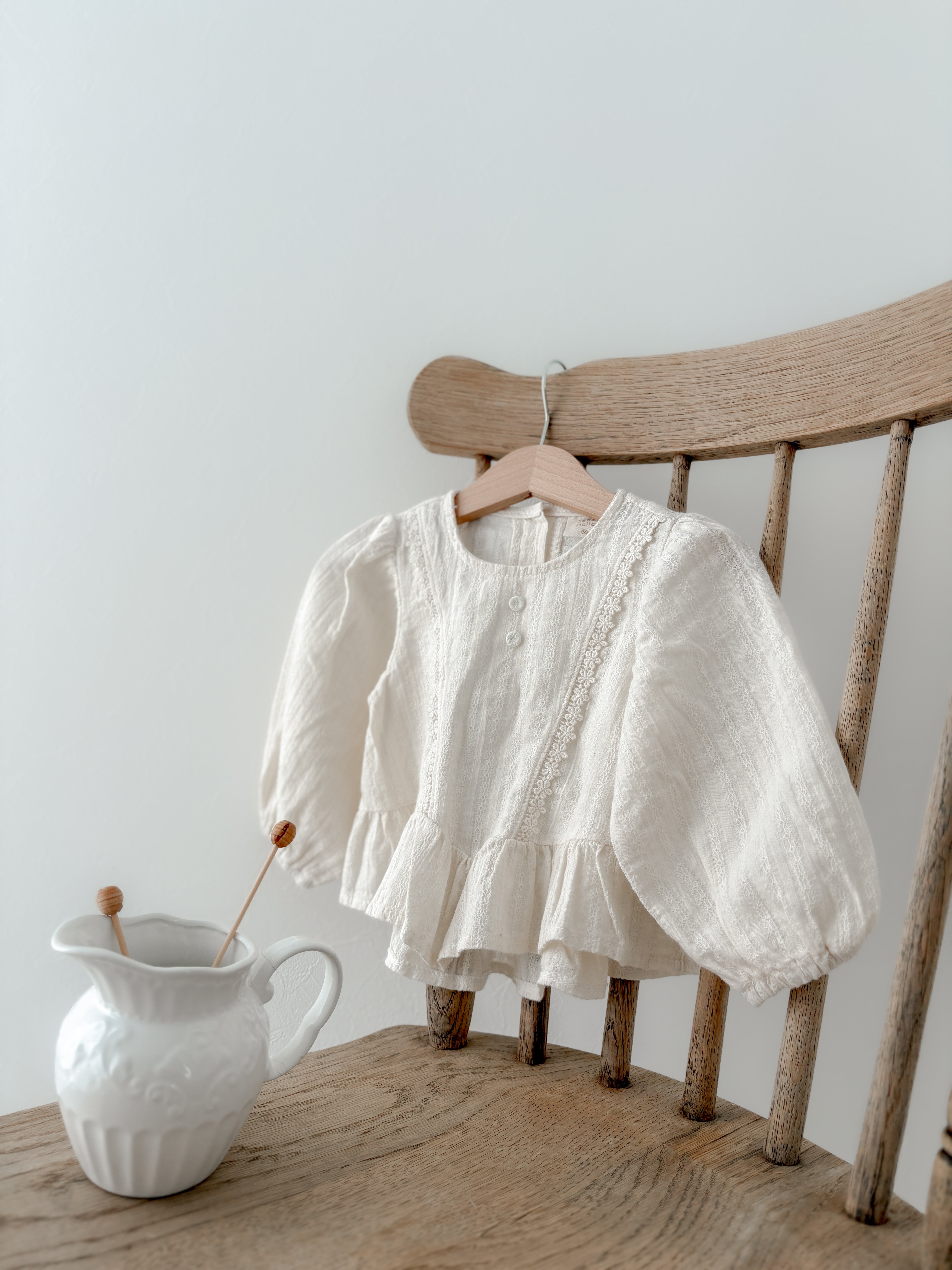 Lace frill peplum blouse