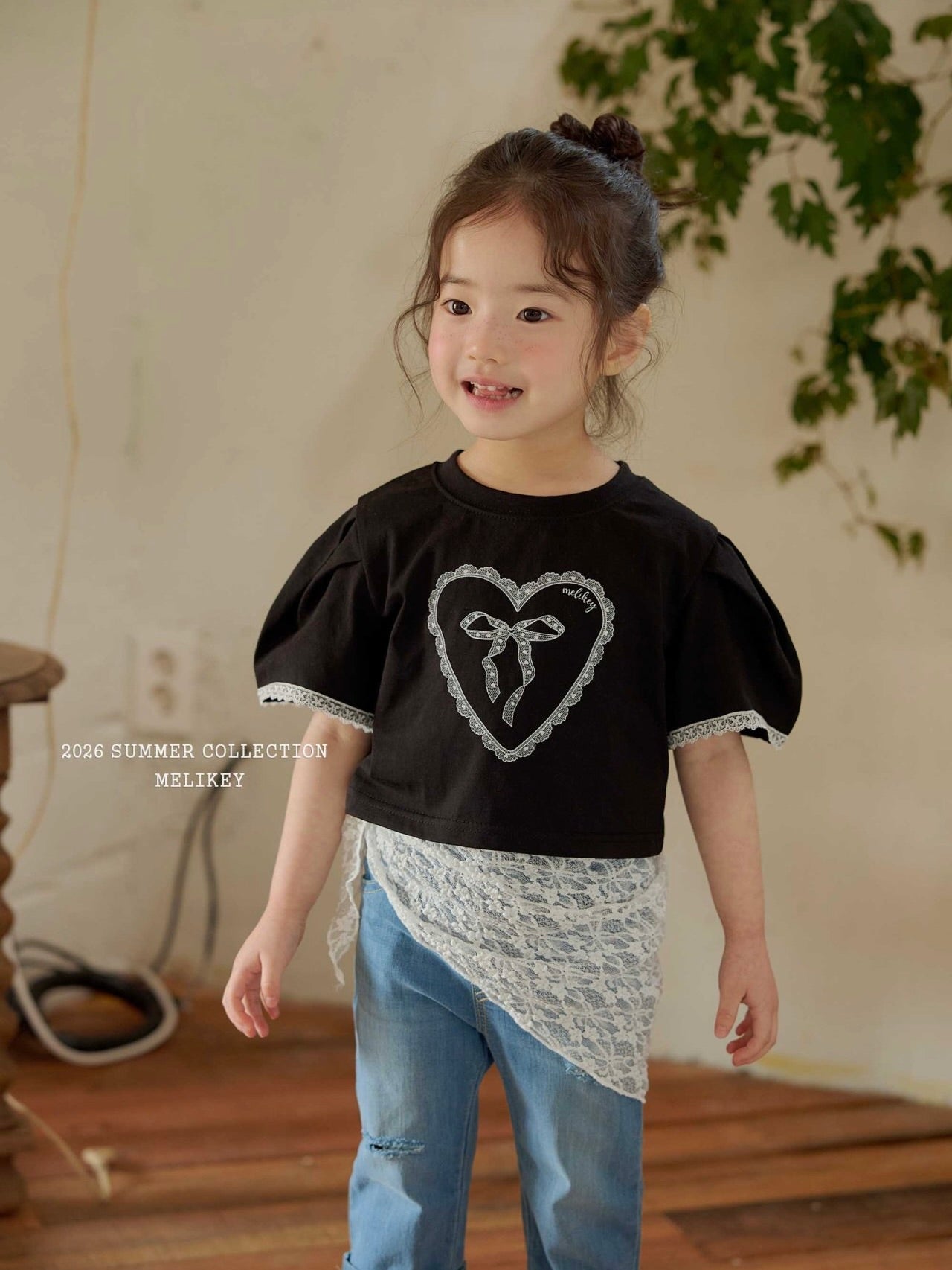 Heart ribbon T shirt