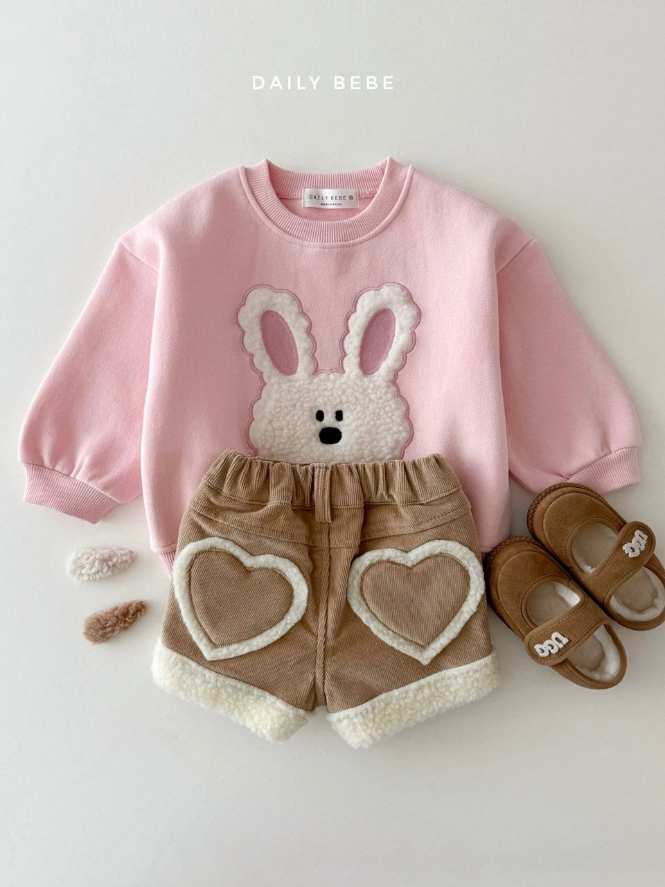 Fluffy ribbon sweatshirt