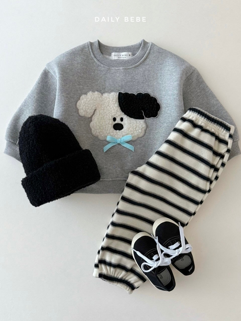 Fluffy ribbon sweatshirt