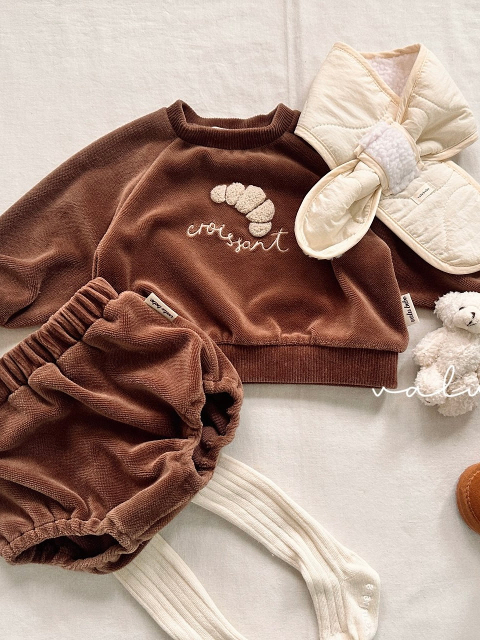 Warm quilted scarf (baby)