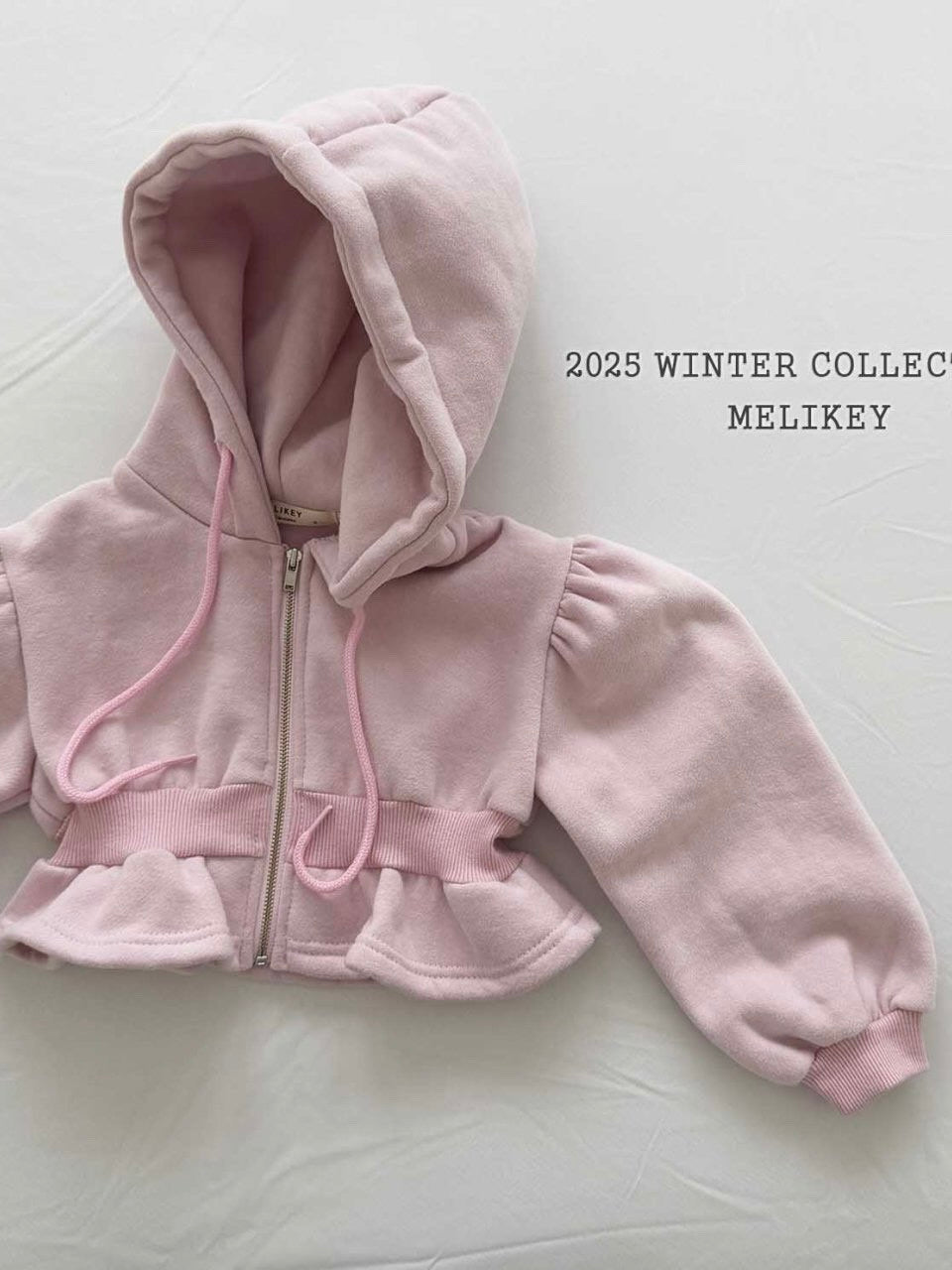 Short frill zip up hoodie