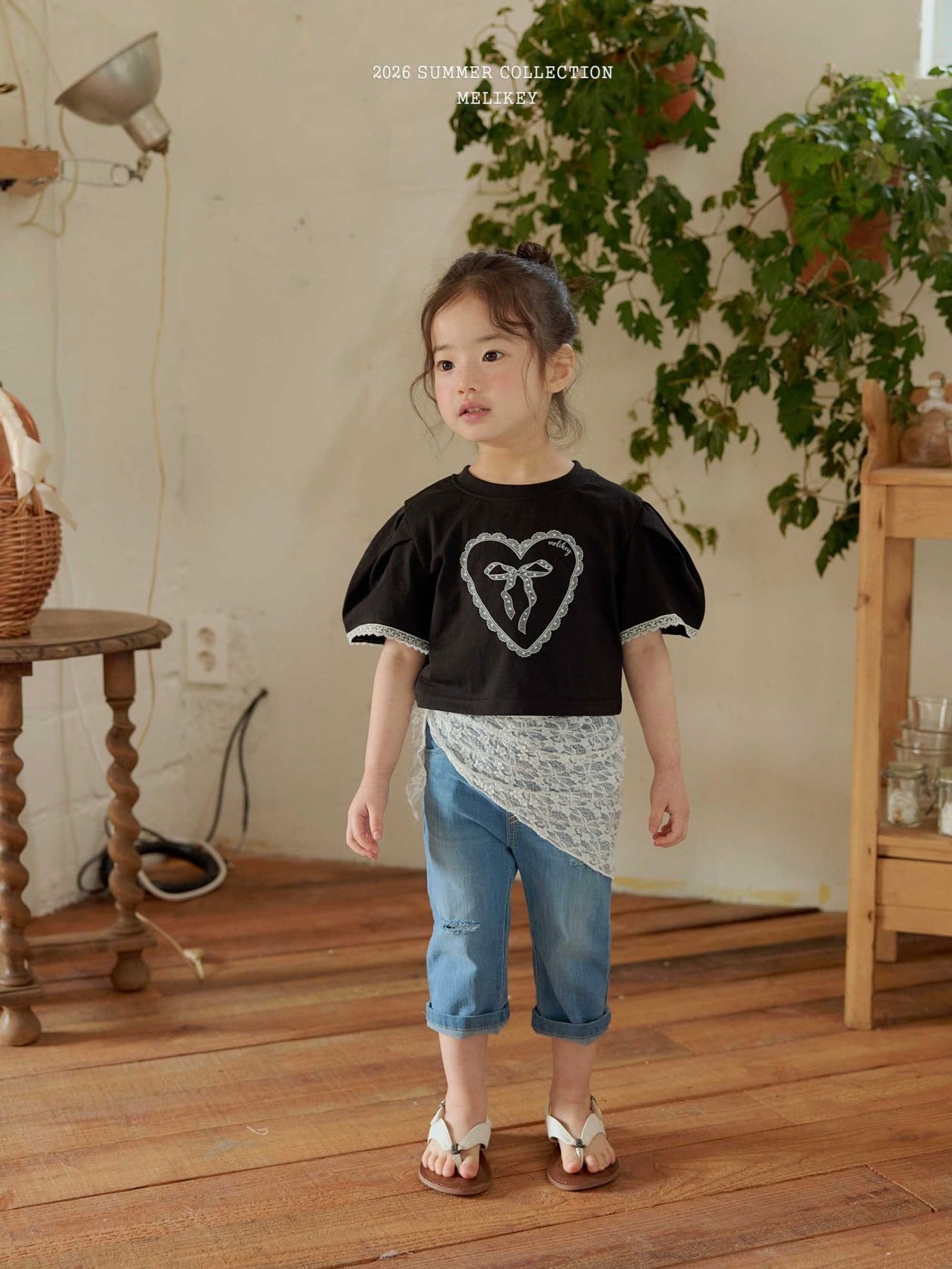 Heart ribbon T shirt