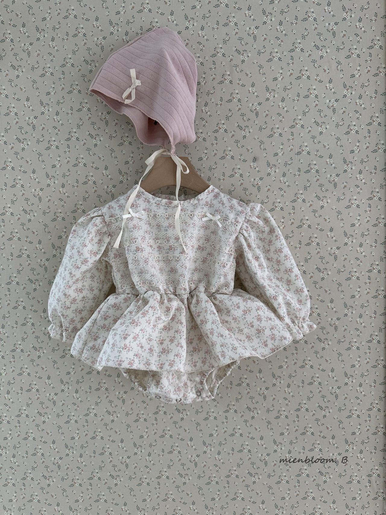 Elegant floral rompers