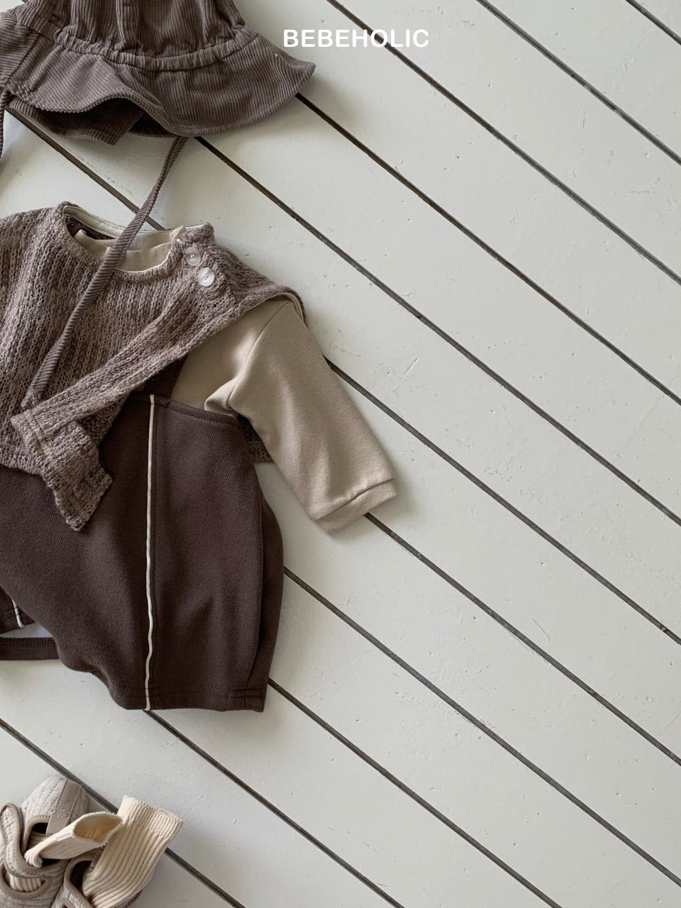 Two button suspender pants