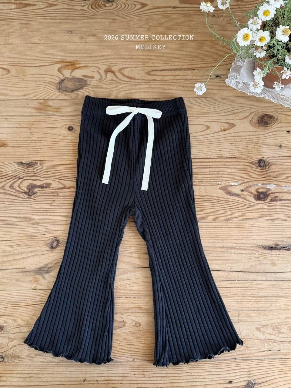 Daily bootcut pants