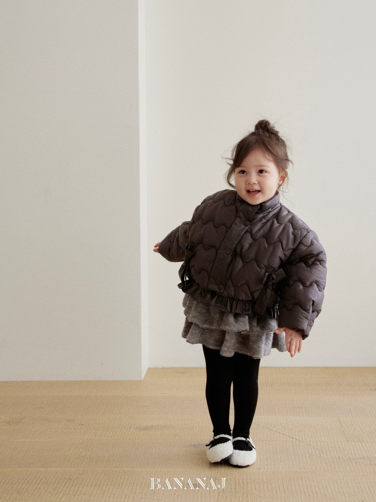 Ribbon padding jacket