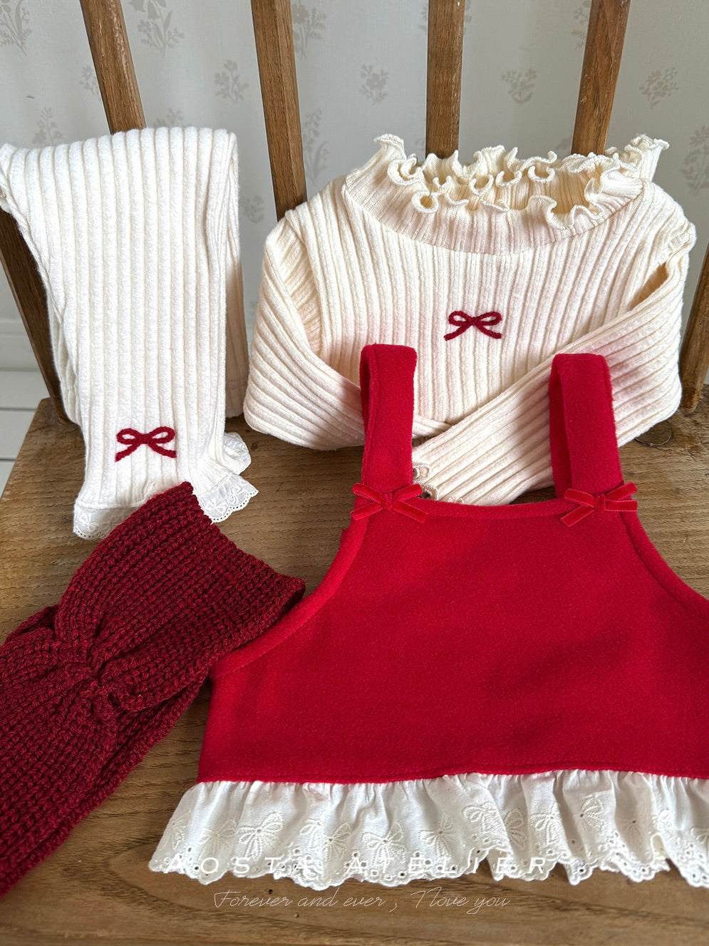 Winter ribbon vest